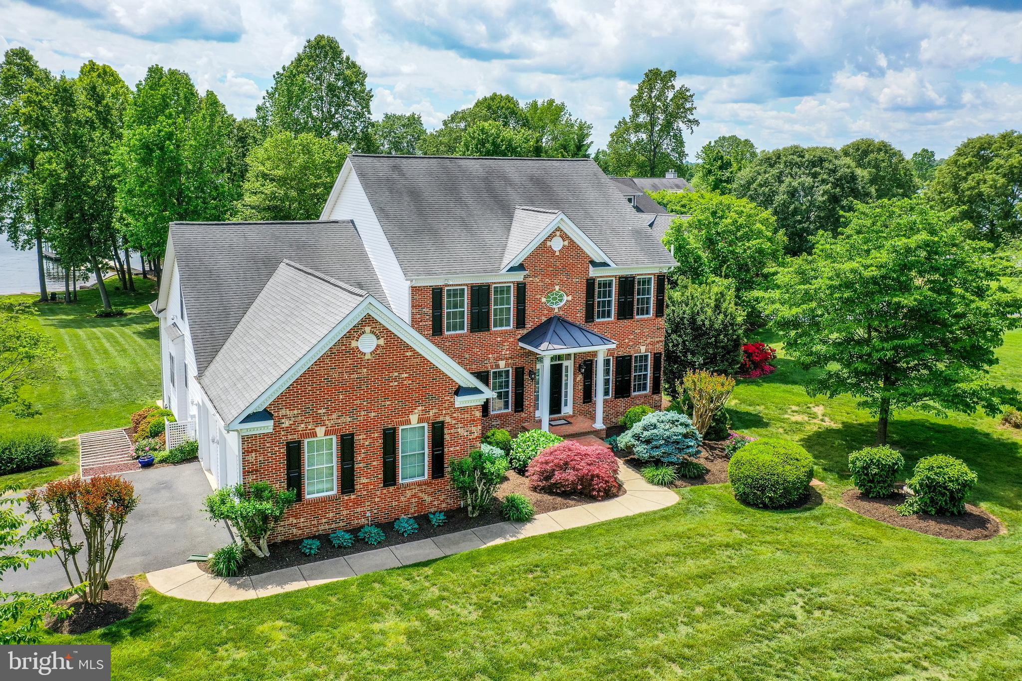 ANNA VISTA - Residential