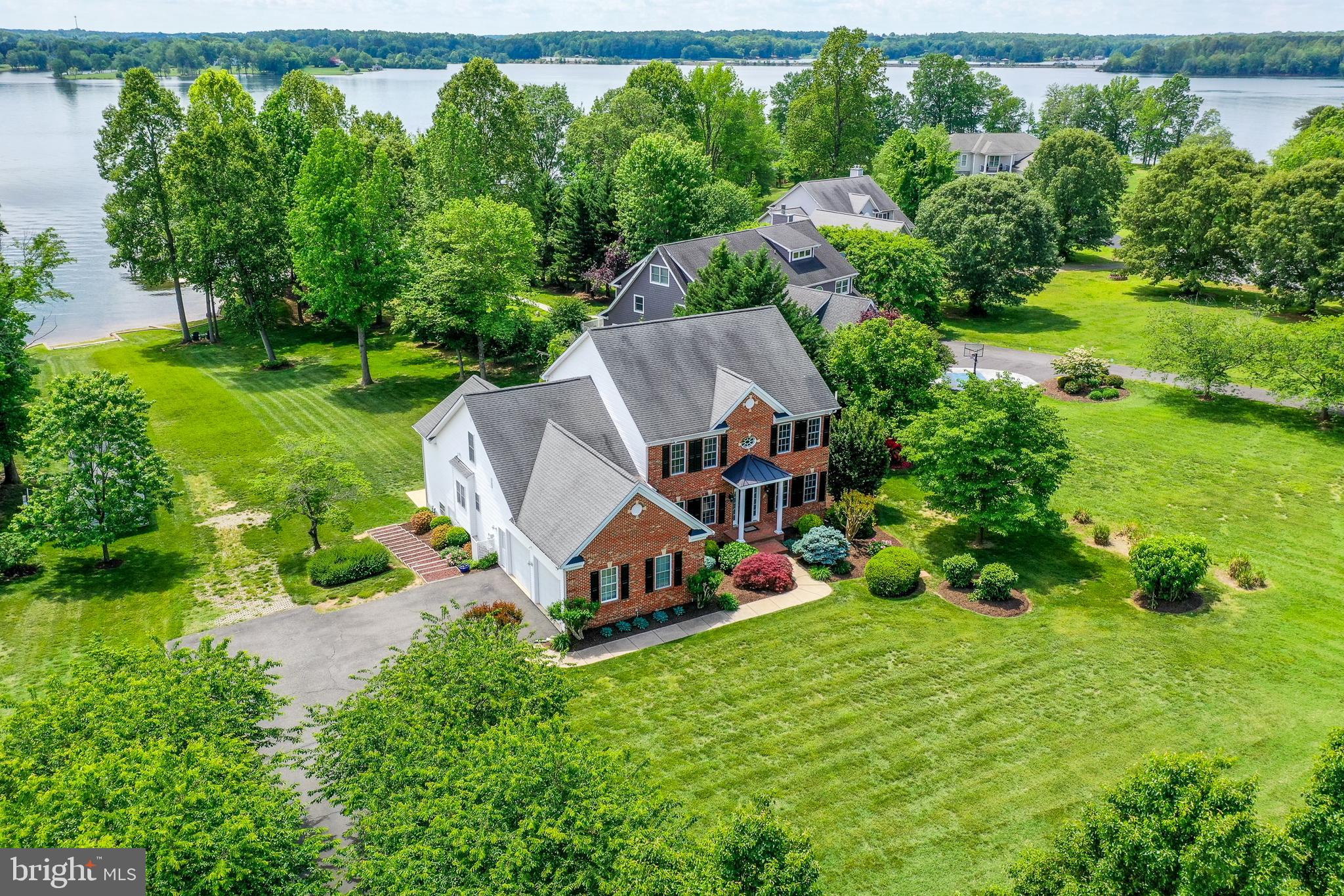 ANNA VISTA - Residential