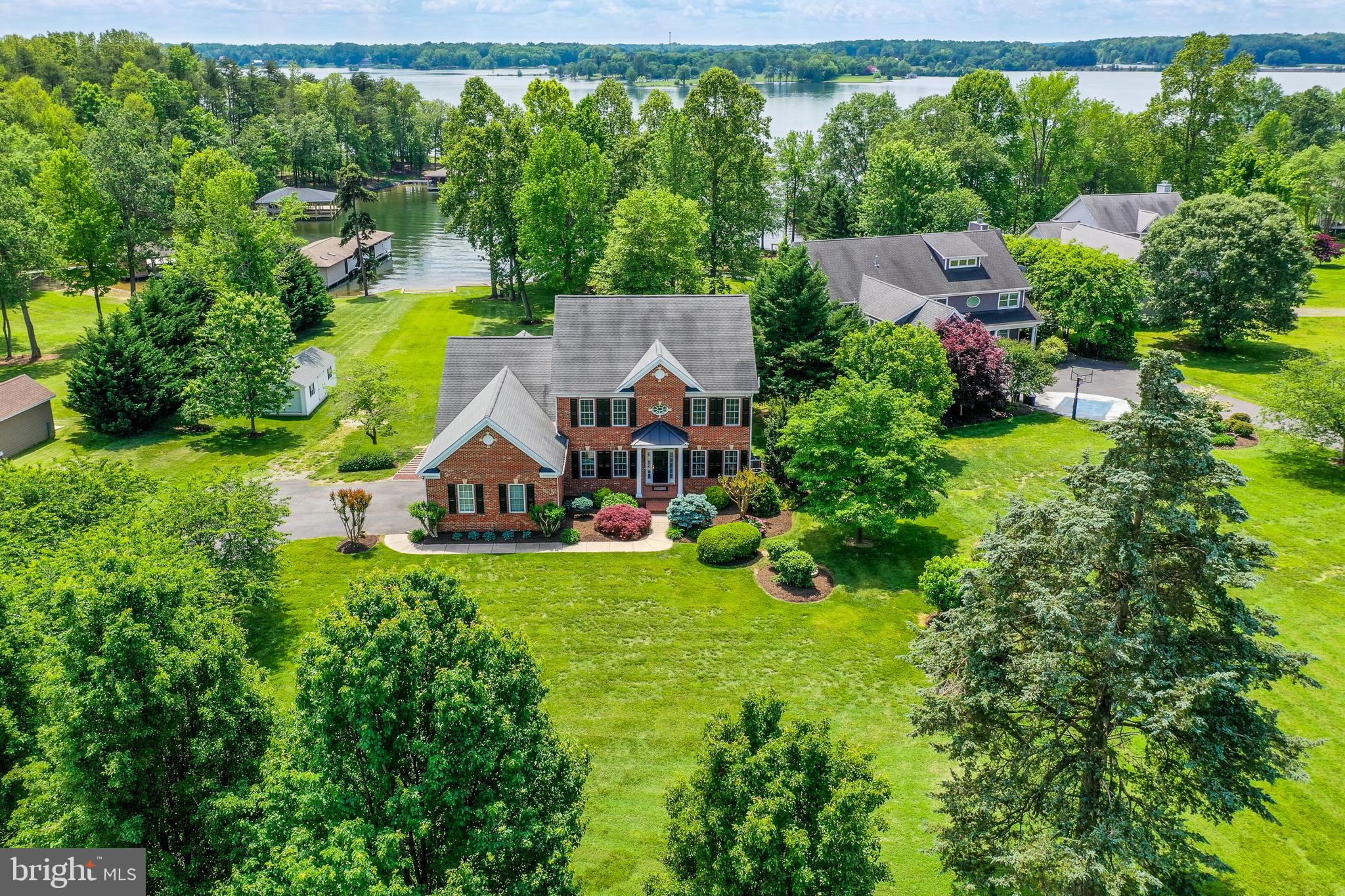 ANNA VISTA - Residential