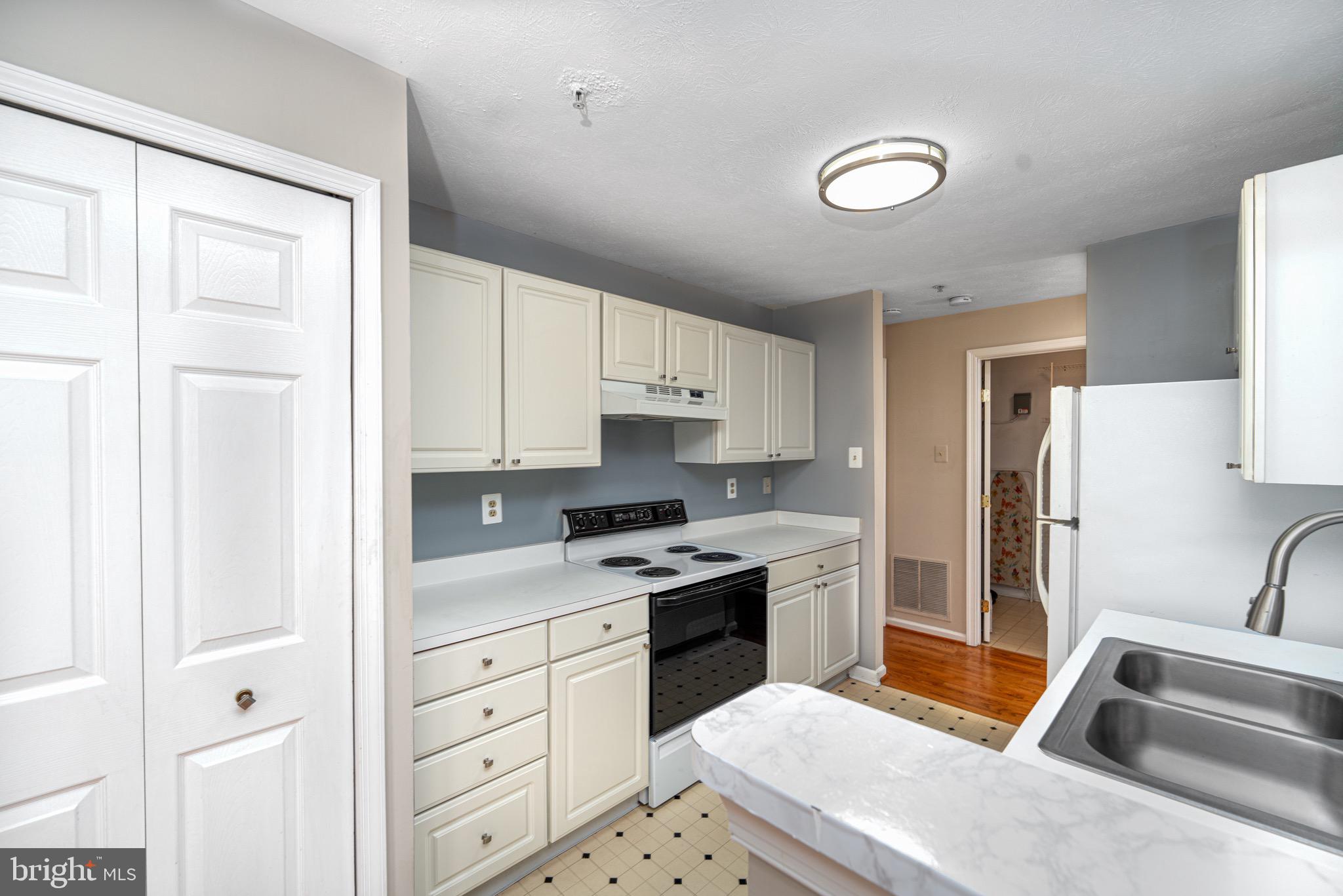 MCDONOGH TOWNSHIP - Residential Lease