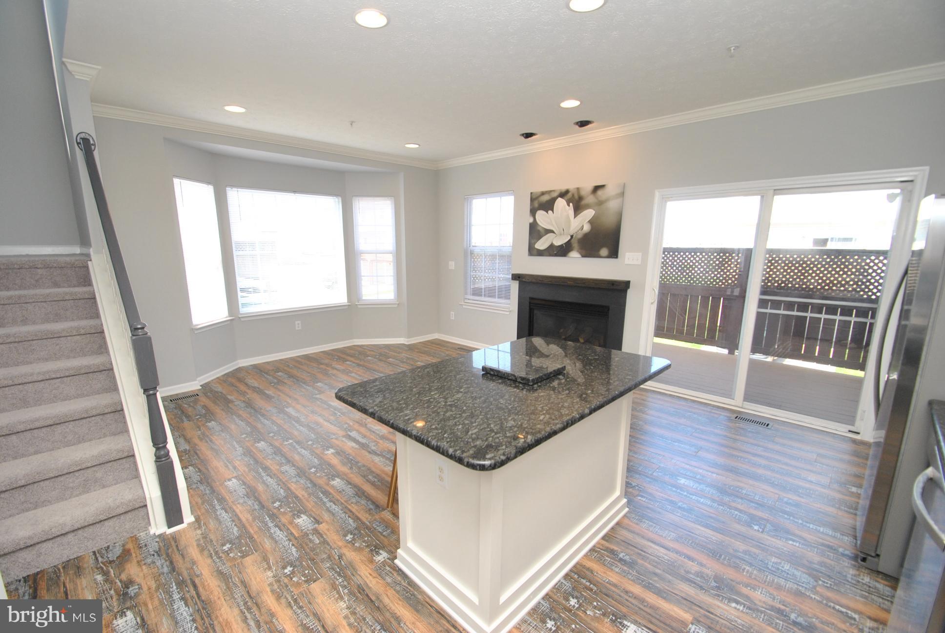 EATON SQUARE - Residential