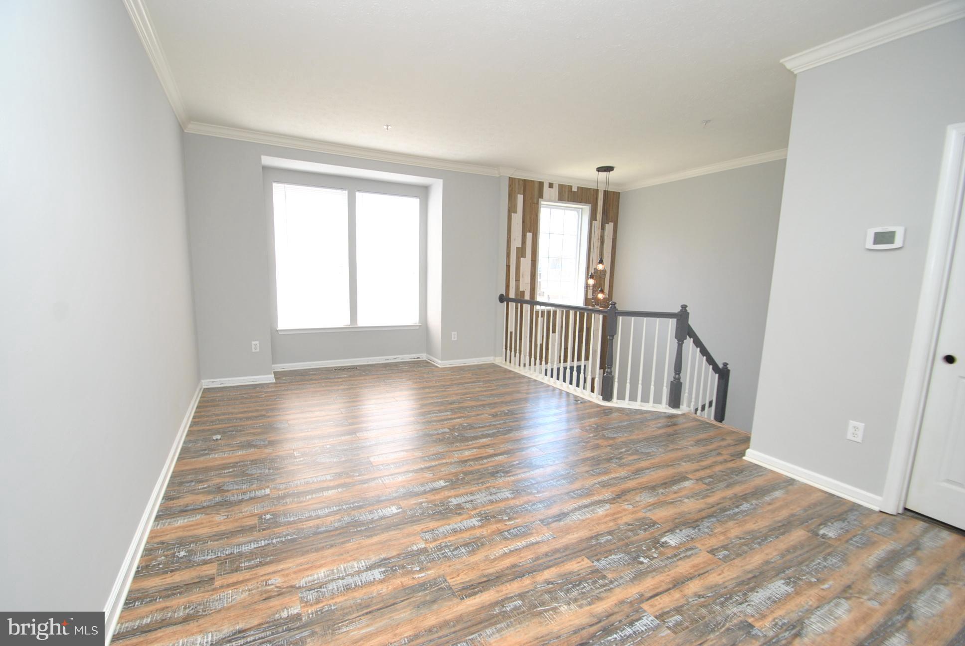 EATON SQUARE - Residential