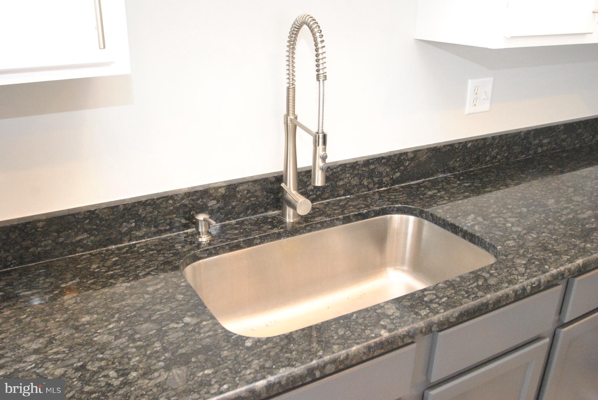 EATON SQUARE - Residential