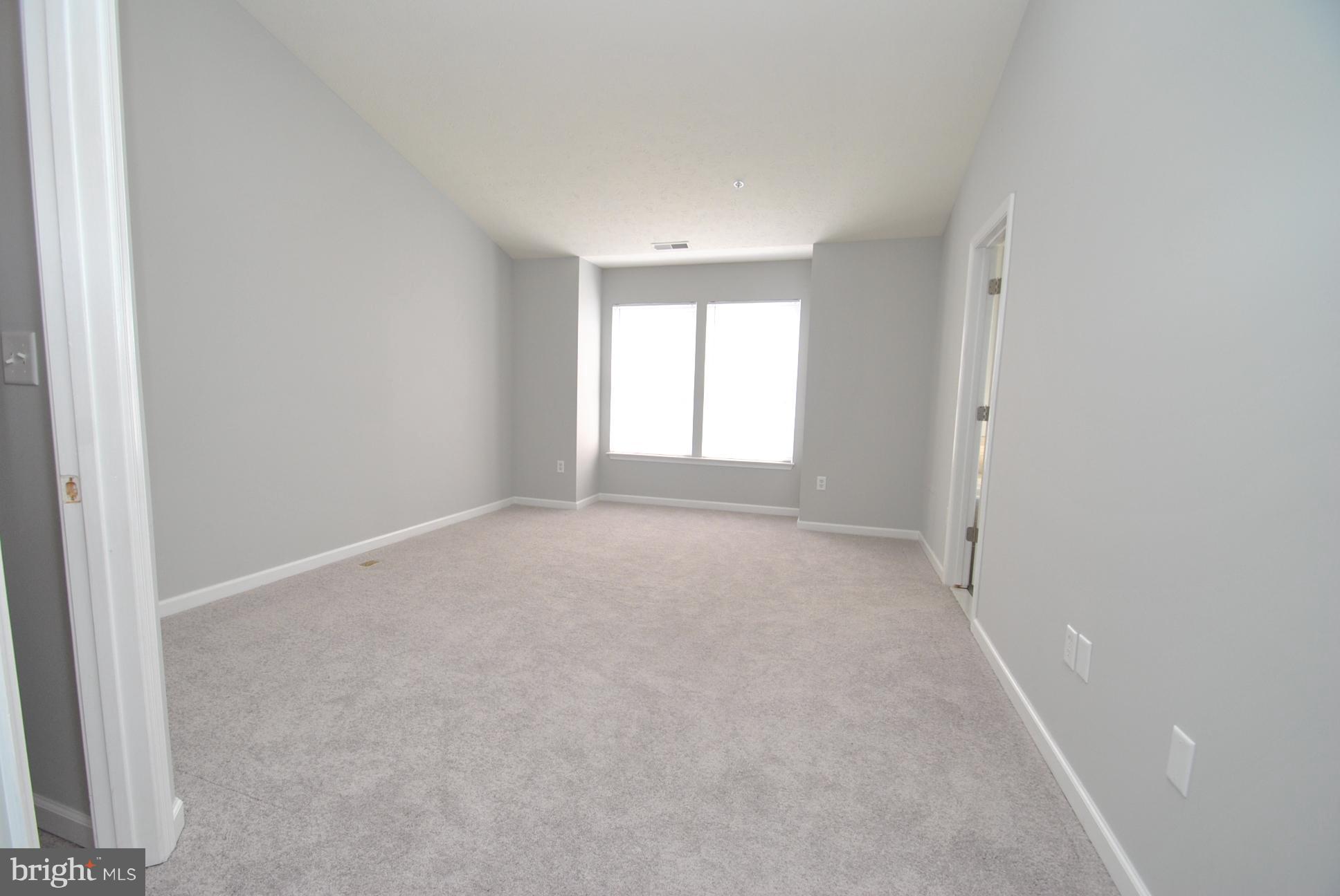 EATON SQUARE - Residential