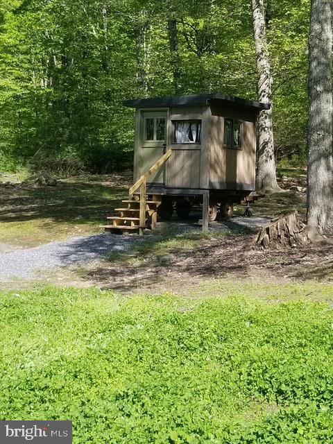 5168 BLACK LOG ROAD