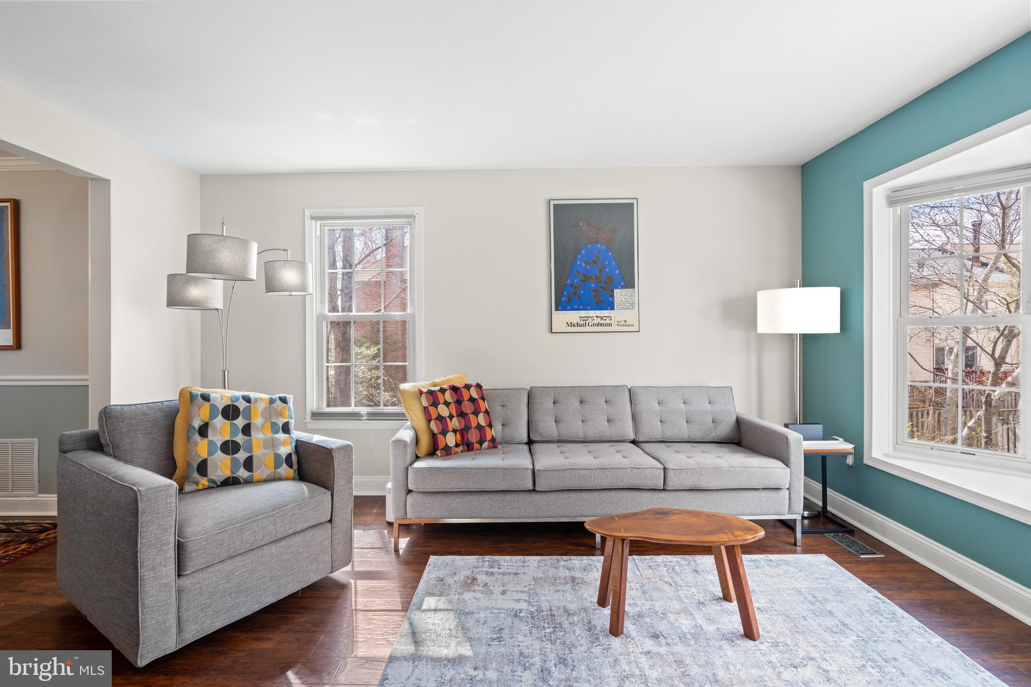 LAKEPOINTE - Residential