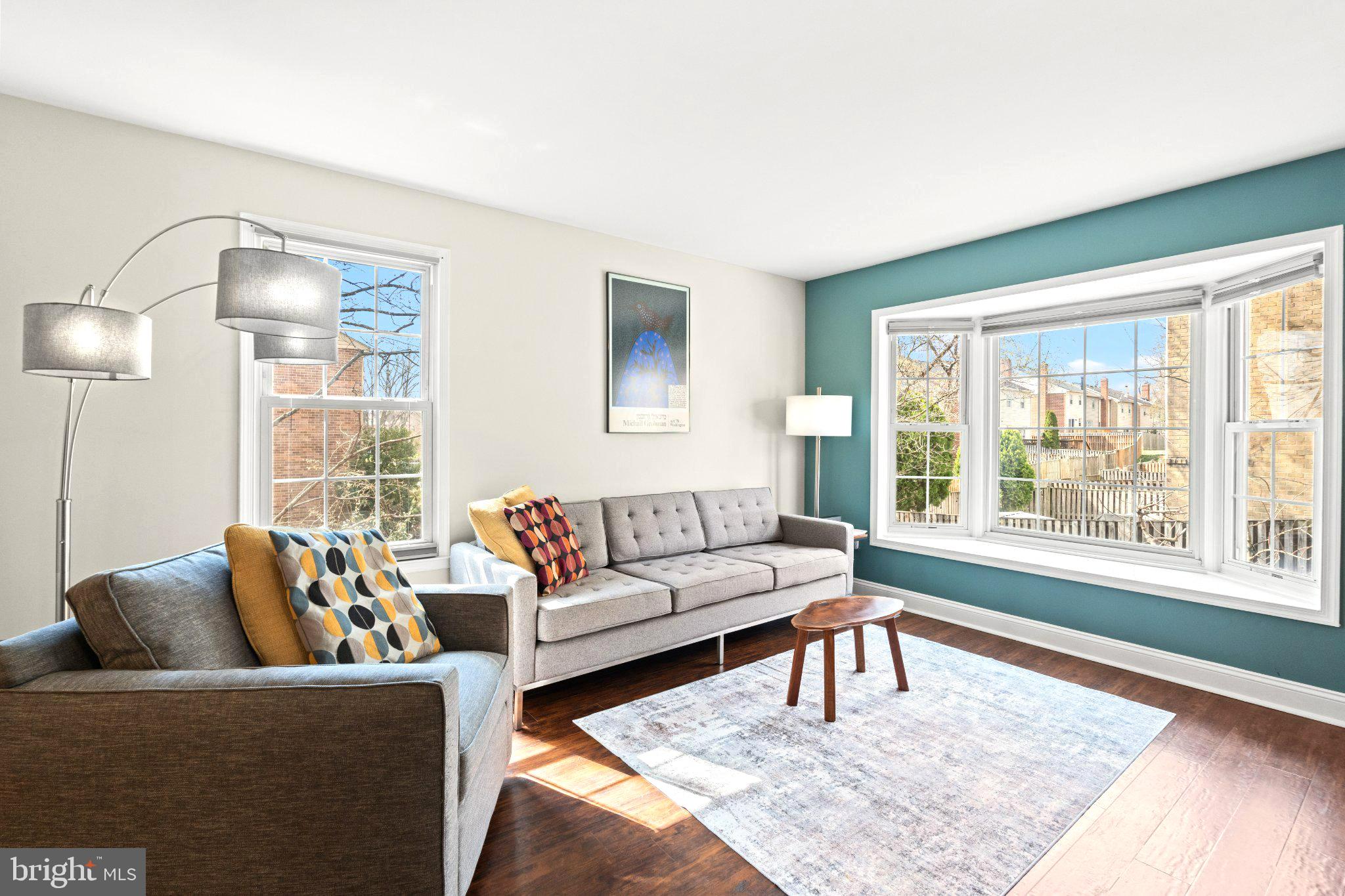 LAKEPOINTE - Residential