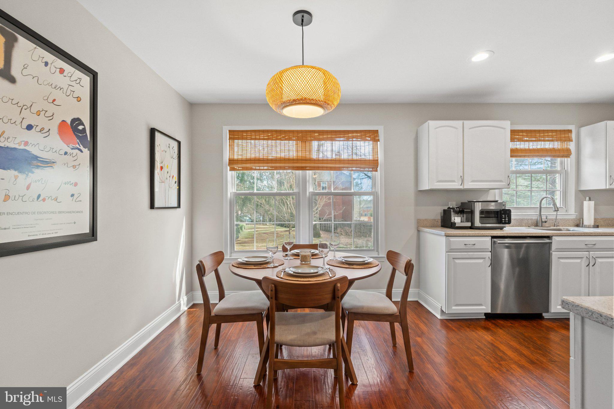 LAKEPOINTE - Residential