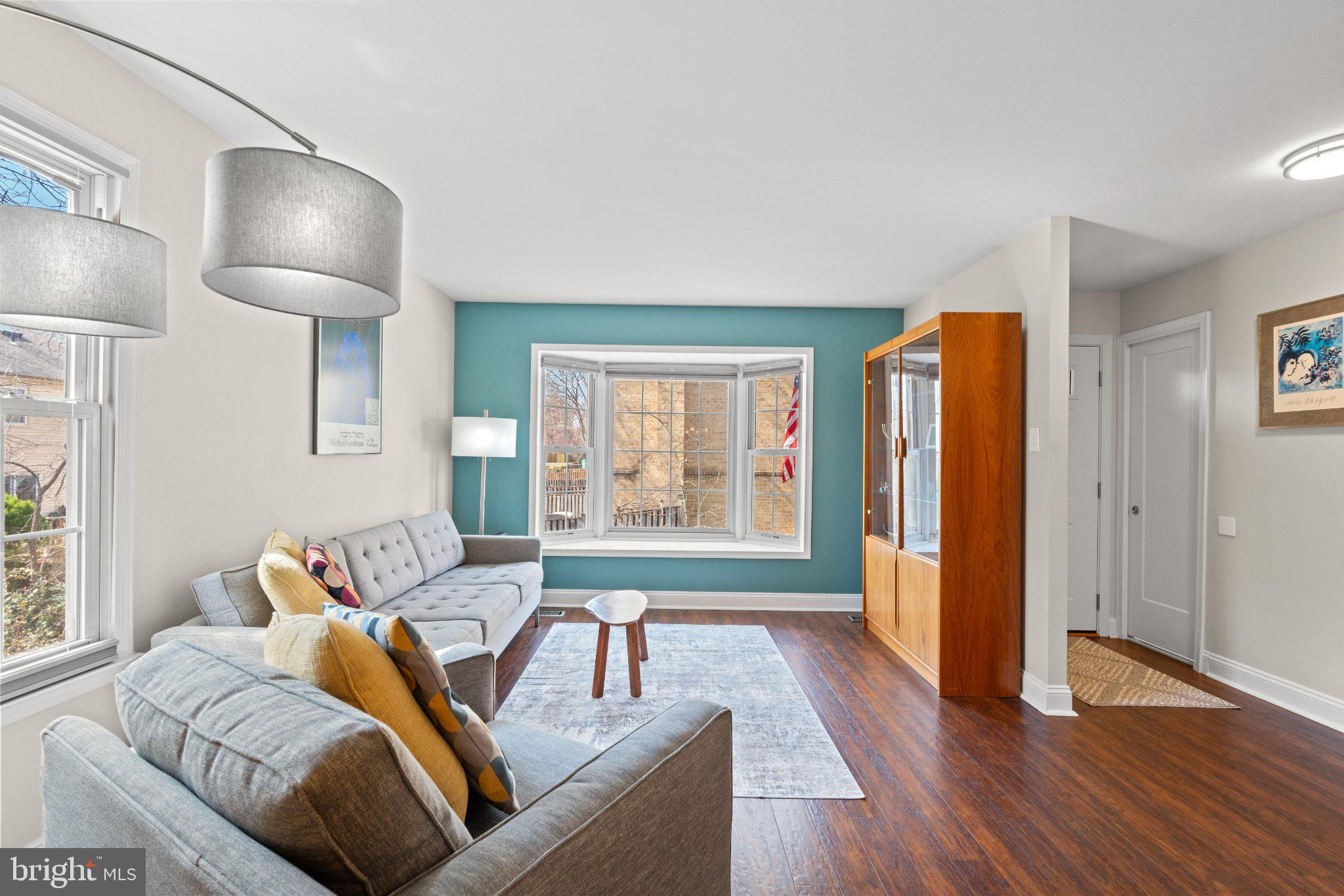 LAKEPOINTE - Residential