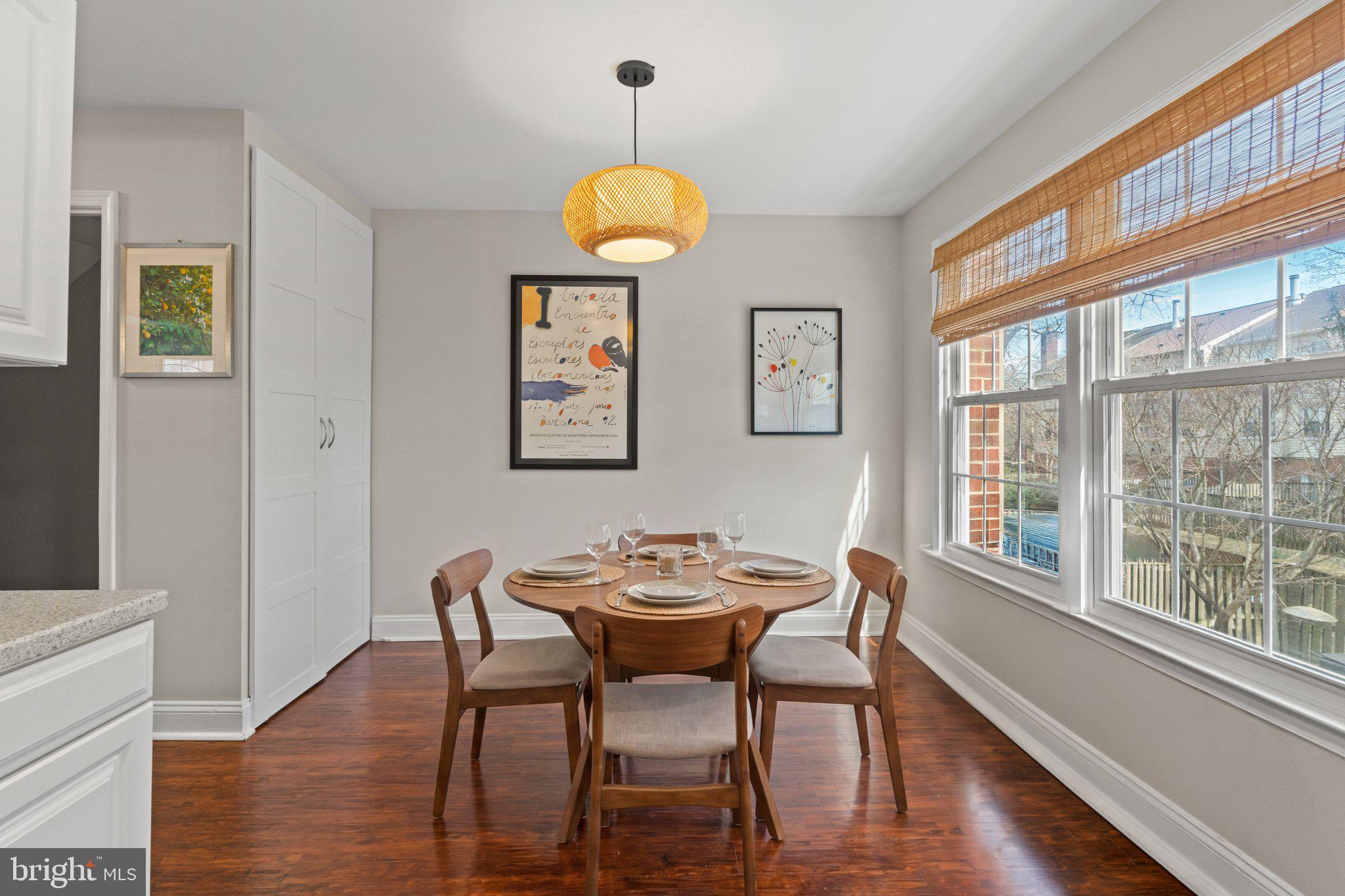 LAKEPOINTE - Residential