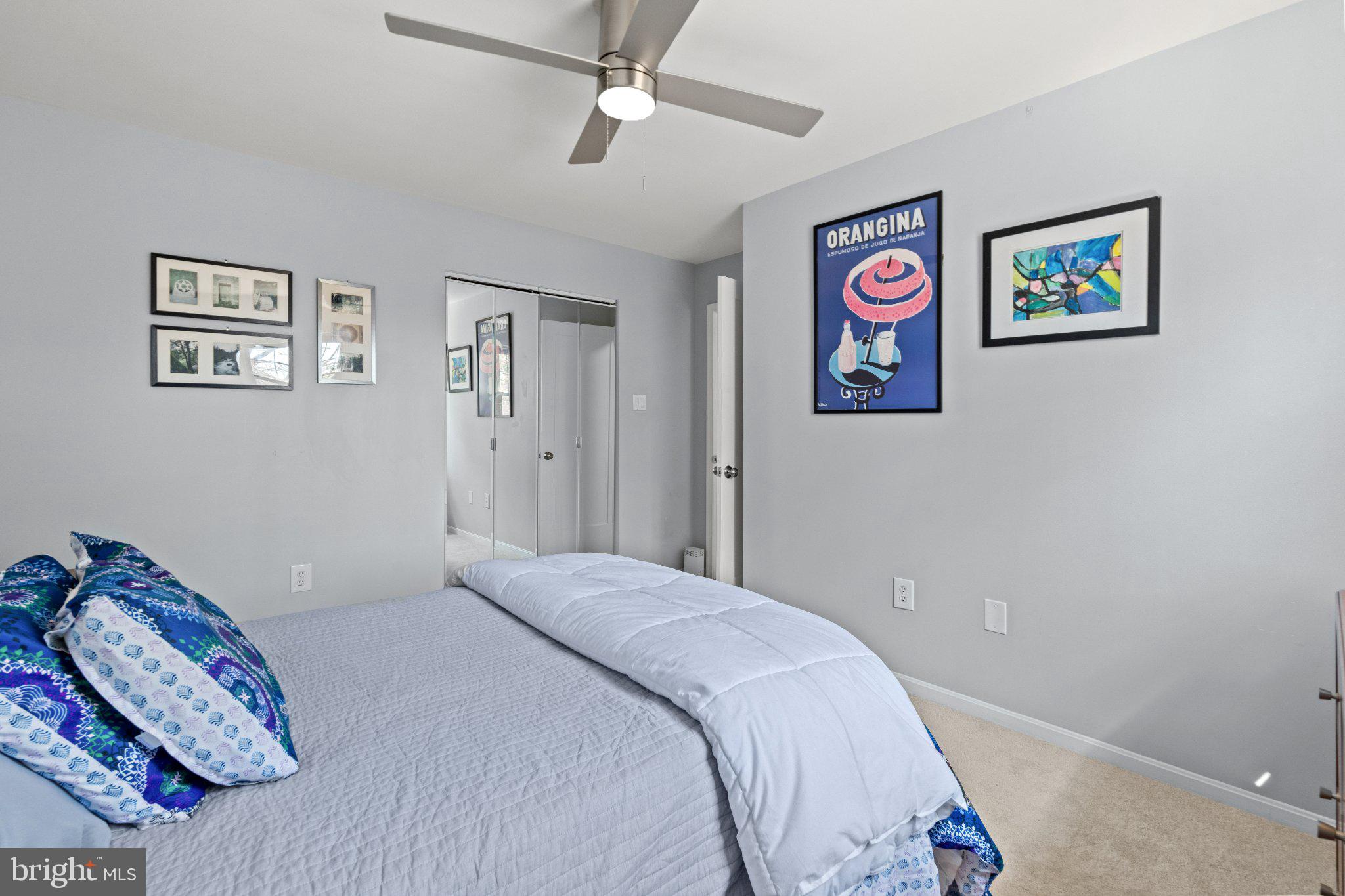 LAKEPOINTE - Residential