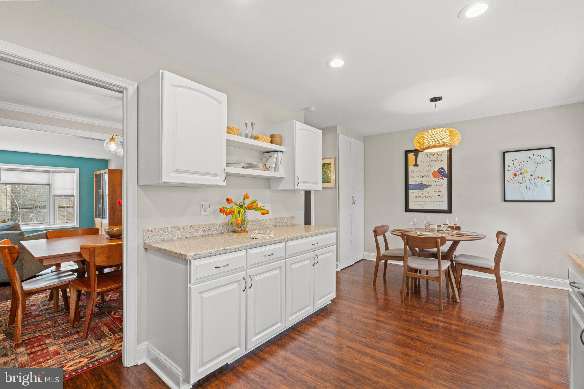 LAKEPOINTE - Residential