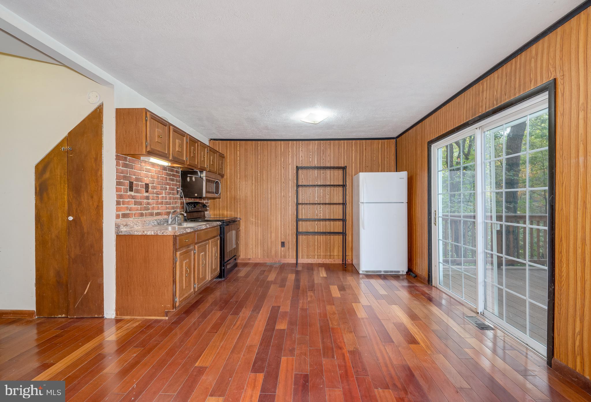 GLENWOOD FOREST - Residential