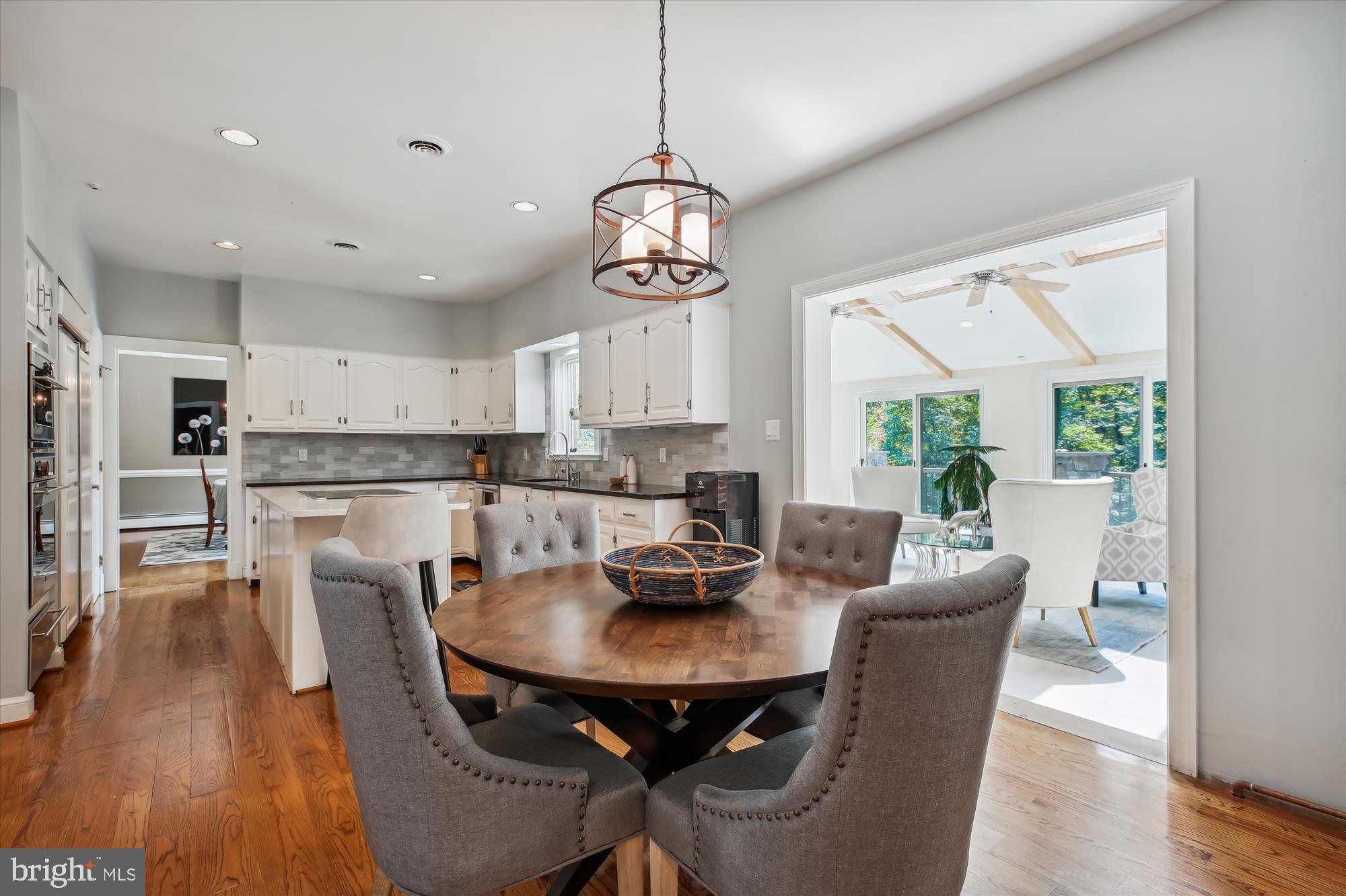 POTOMAC OUTSIDE - Residential