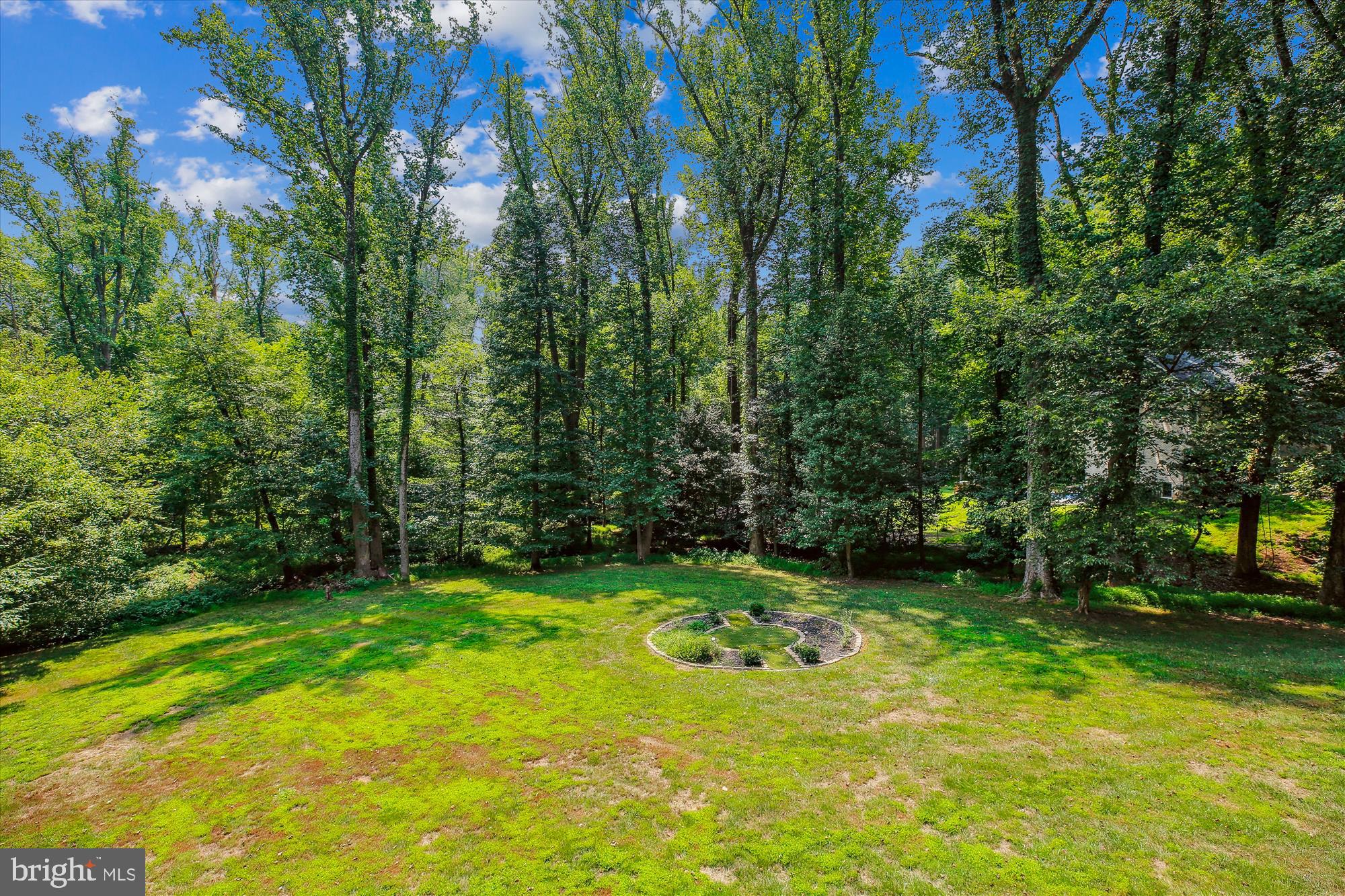 POTOMAC OUTSIDE - Residential