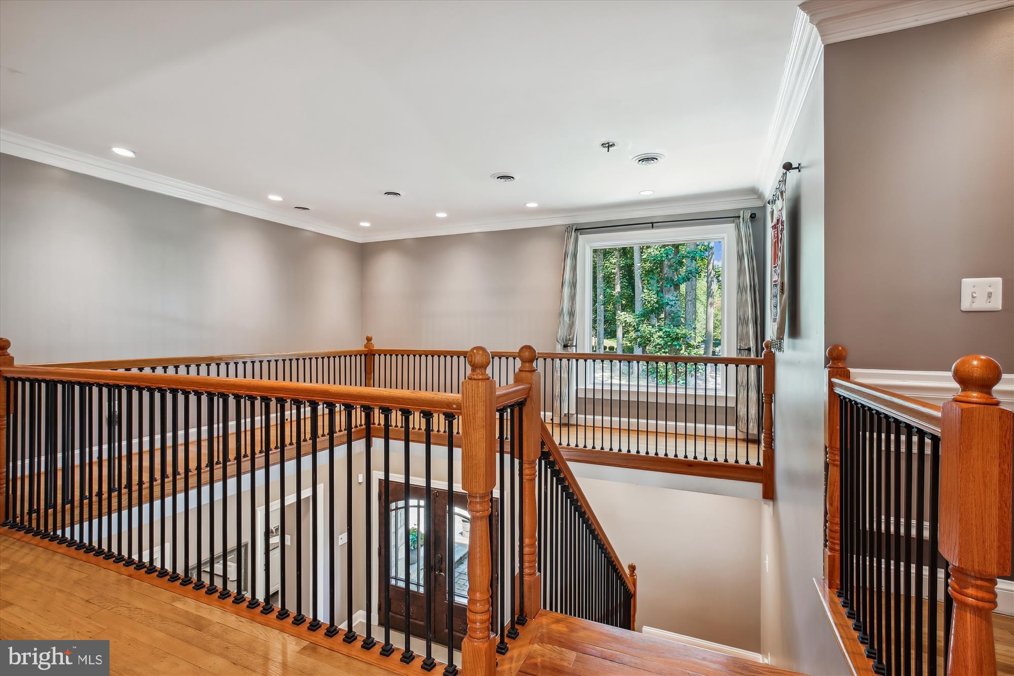 POTOMAC OUTSIDE - Residential