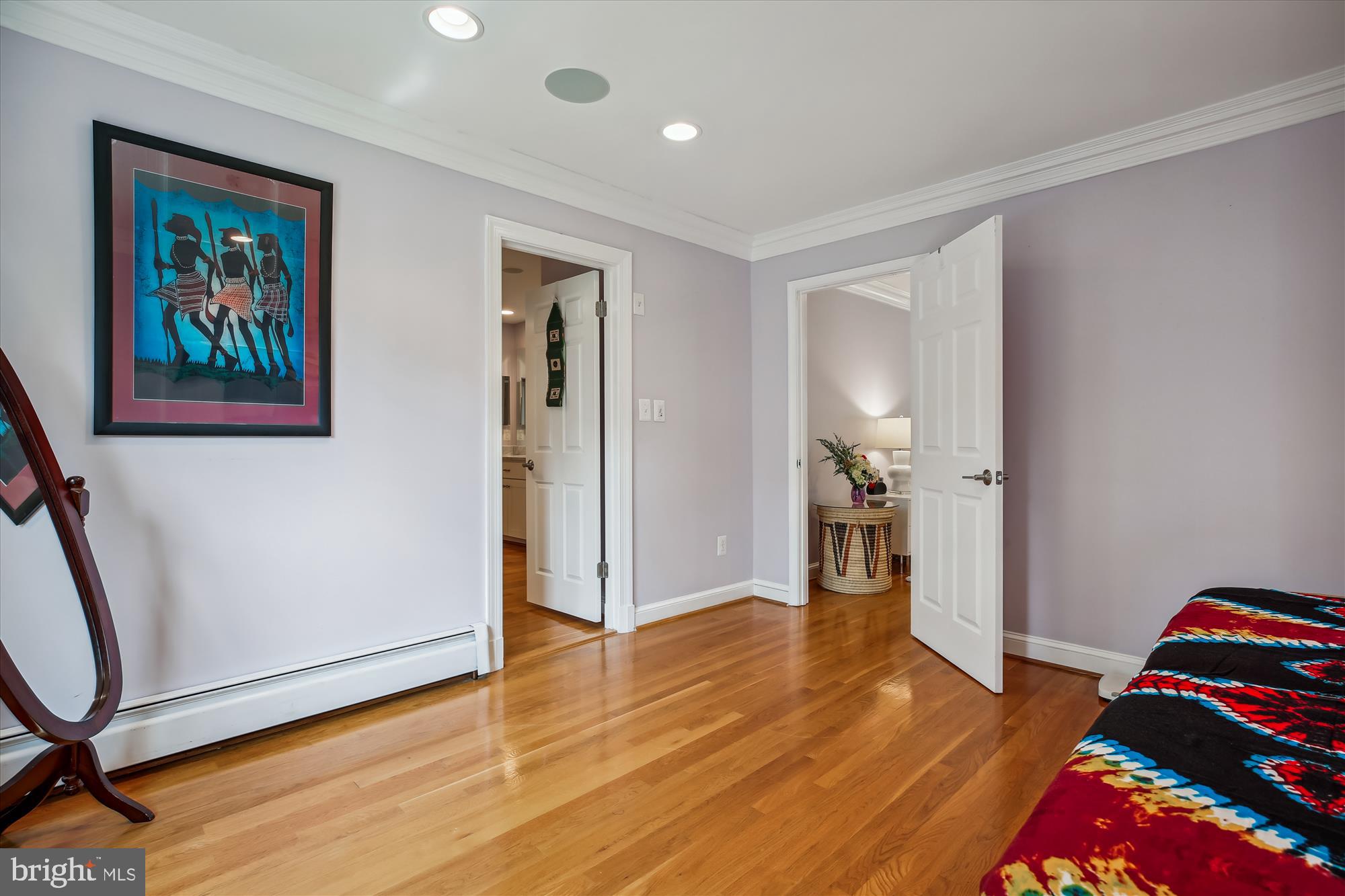 POTOMAC OUTSIDE - Residential