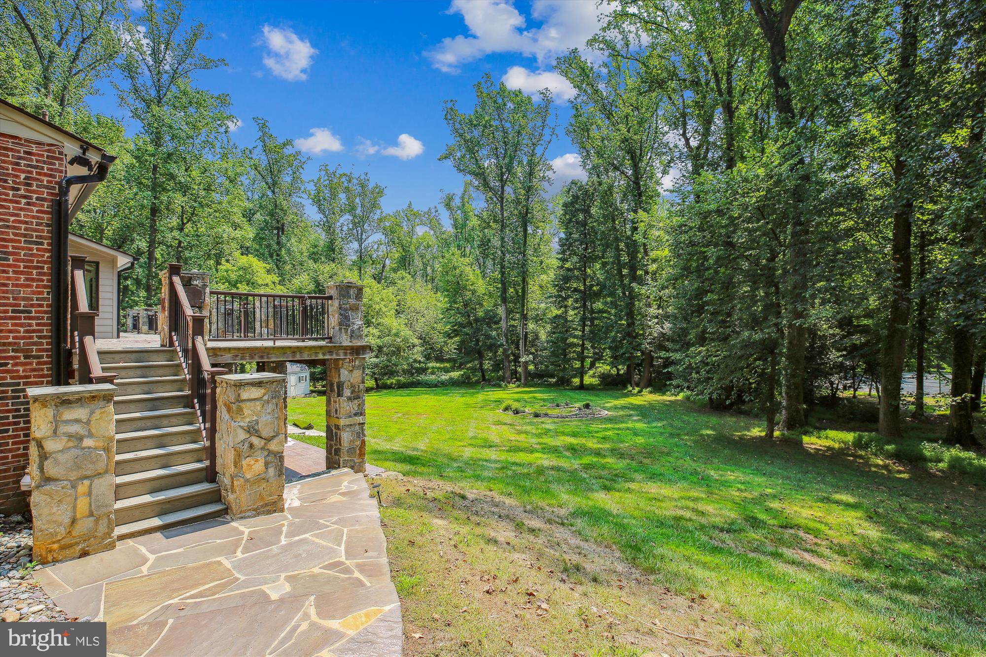 POTOMAC OUTSIDE - Residential