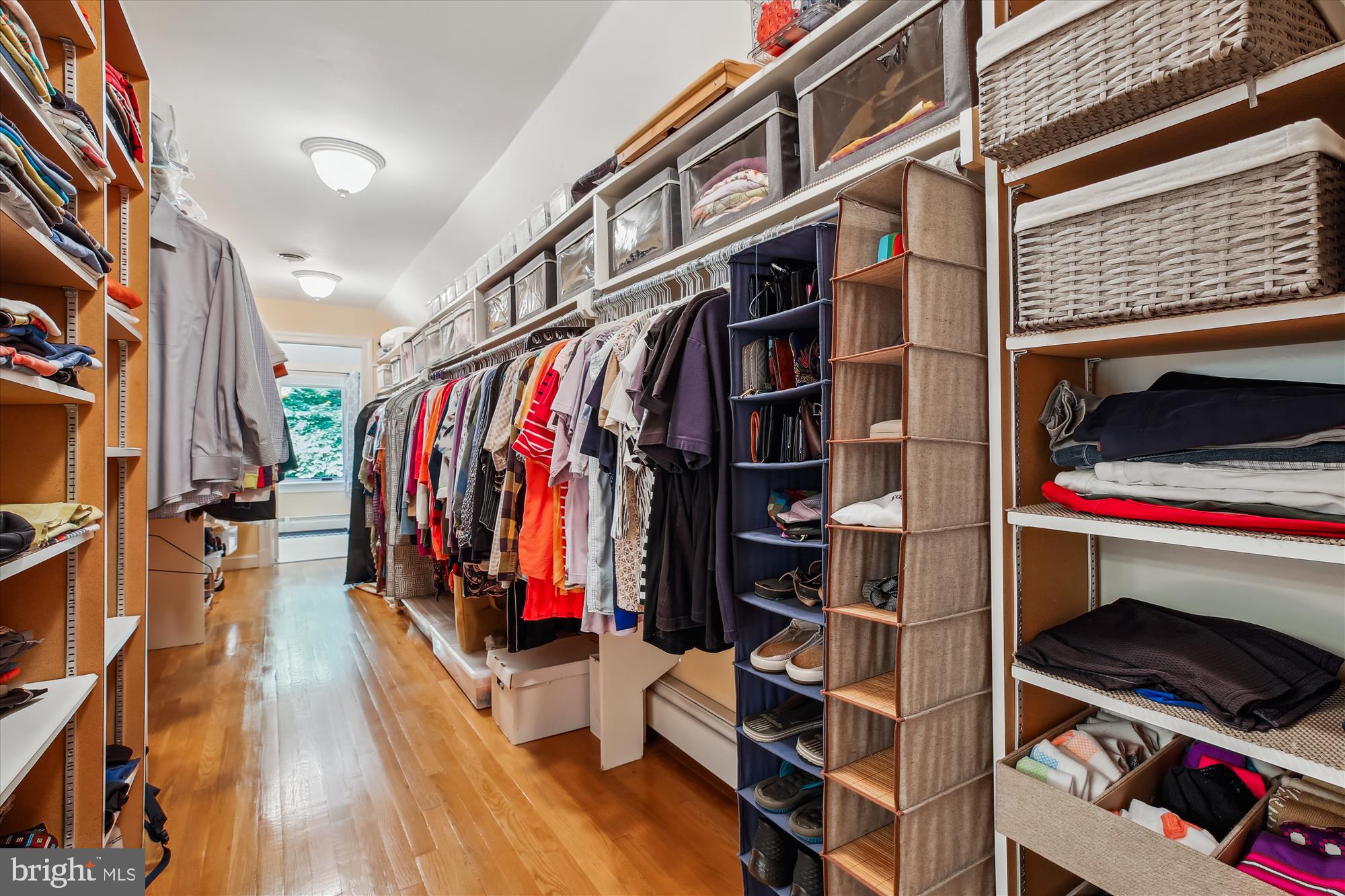 POTOMAC OUTSIDE - Residential