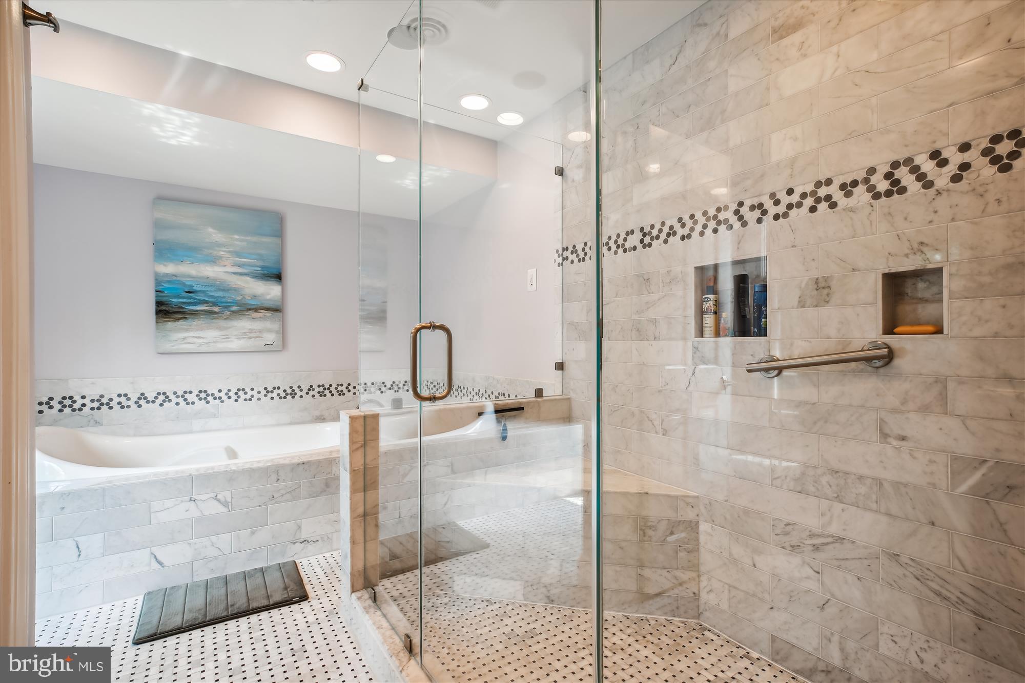 POTOMAC OUTSIDE - Residential