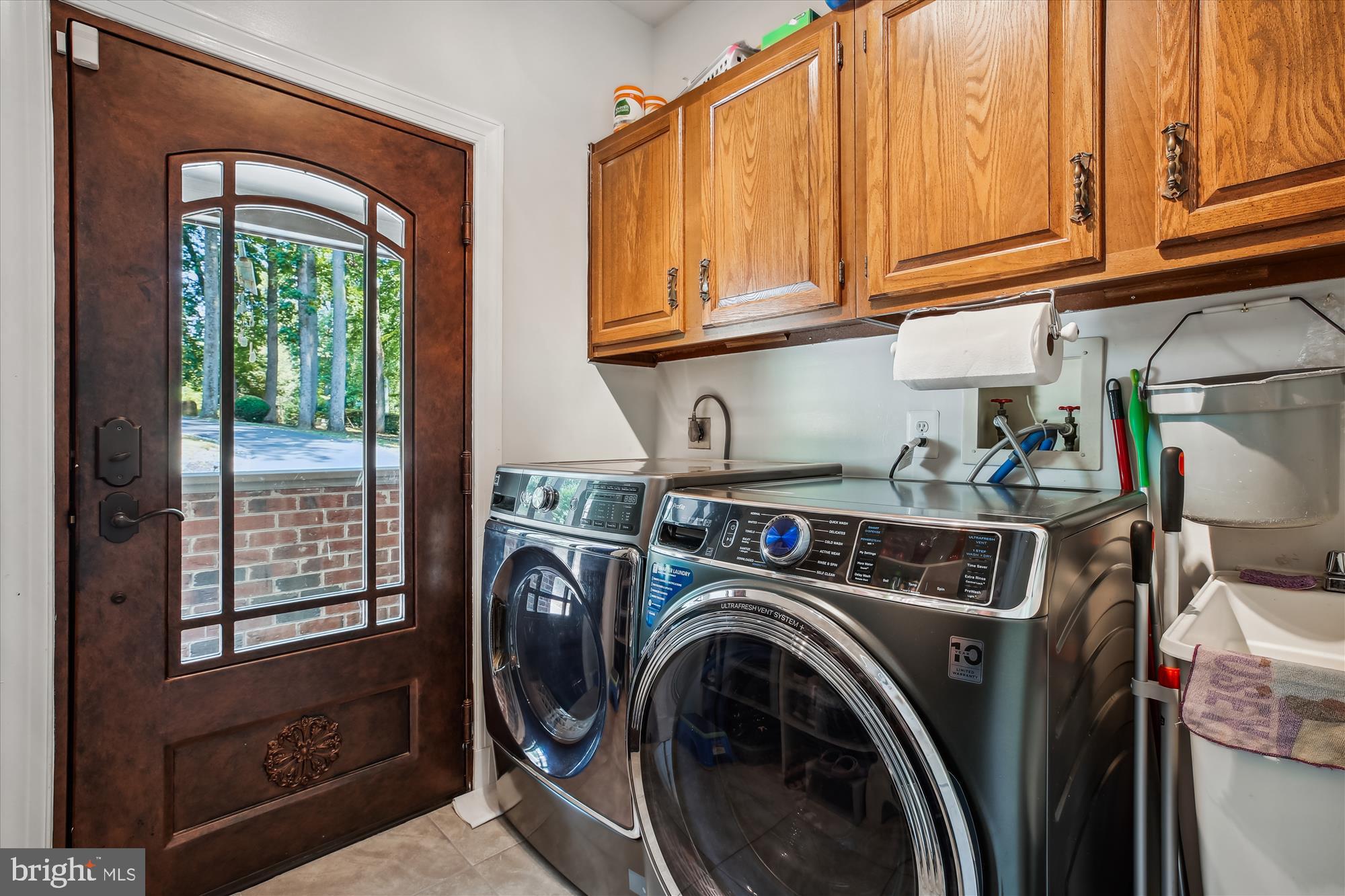 POTOMAC OUTSIDE - Residential