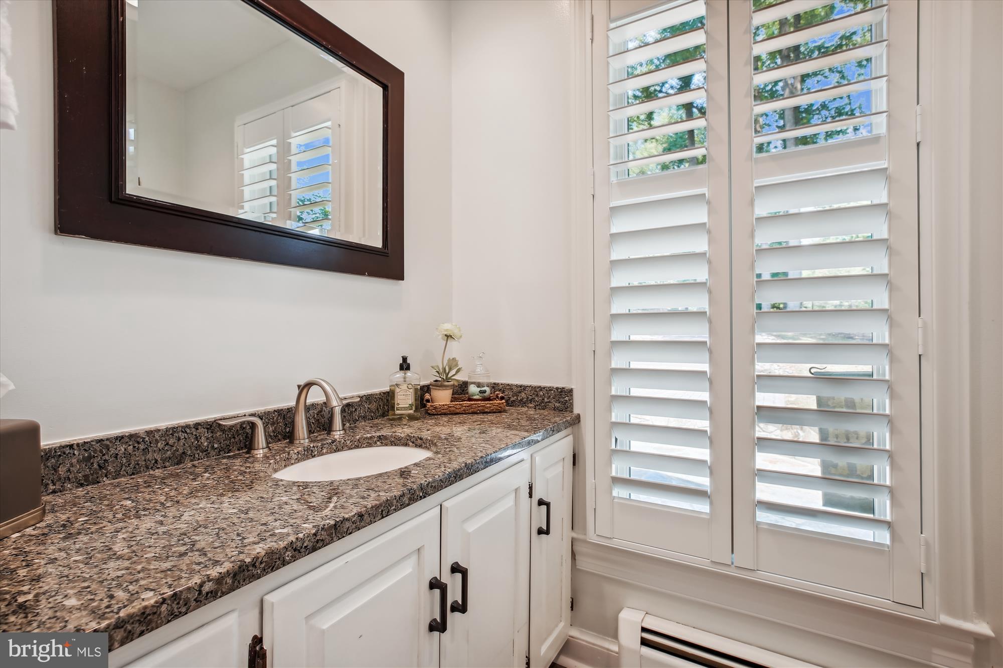 POTOMAC OUTSIDE - Residential