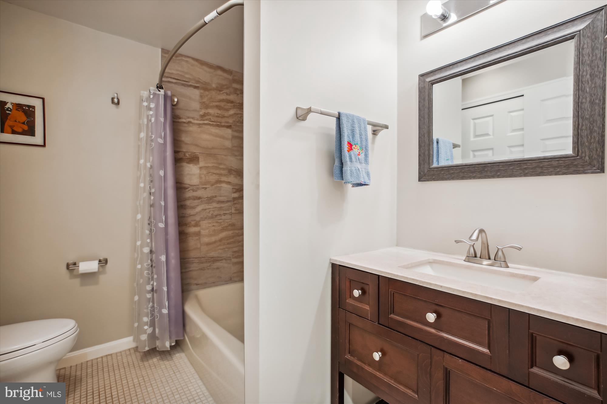 POTOMAC OUTSIDE - Residential