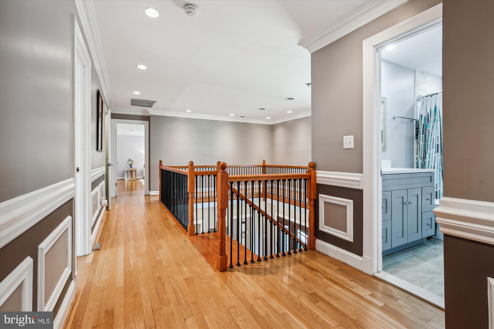 POTOMAC OUTSIDE - Residential