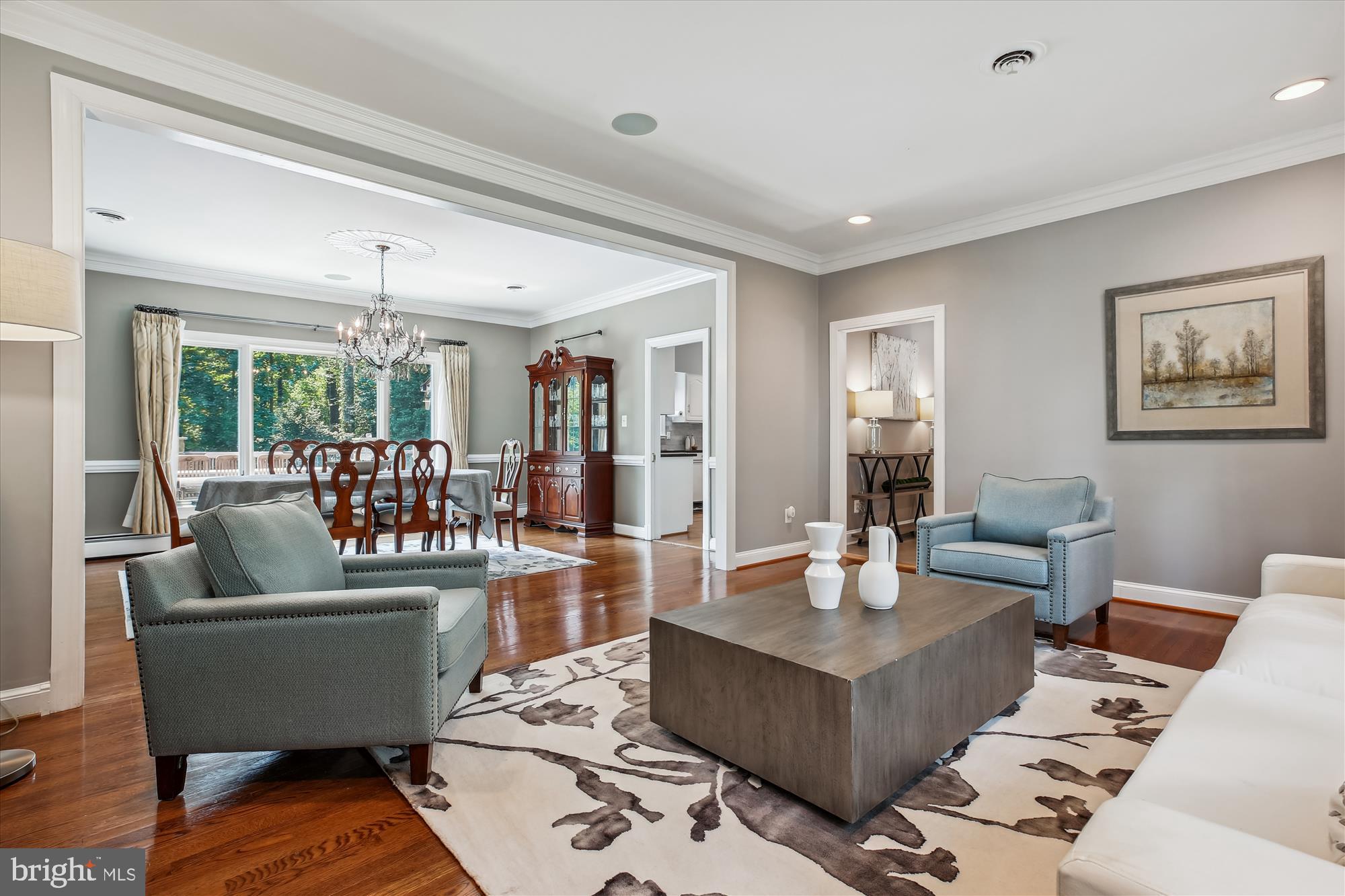 POTOMAC OUTSIDE - Residential