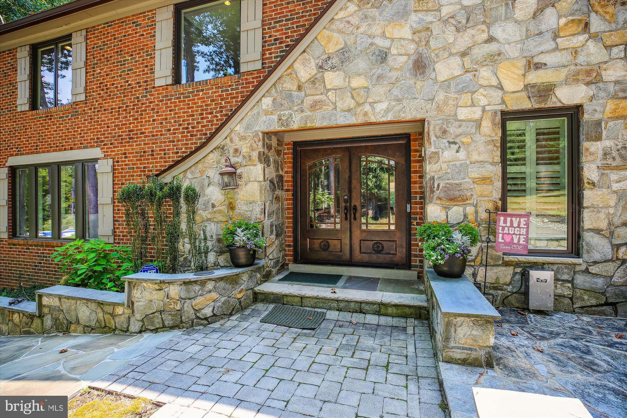 POTOMAC OUTSIDE - Residential