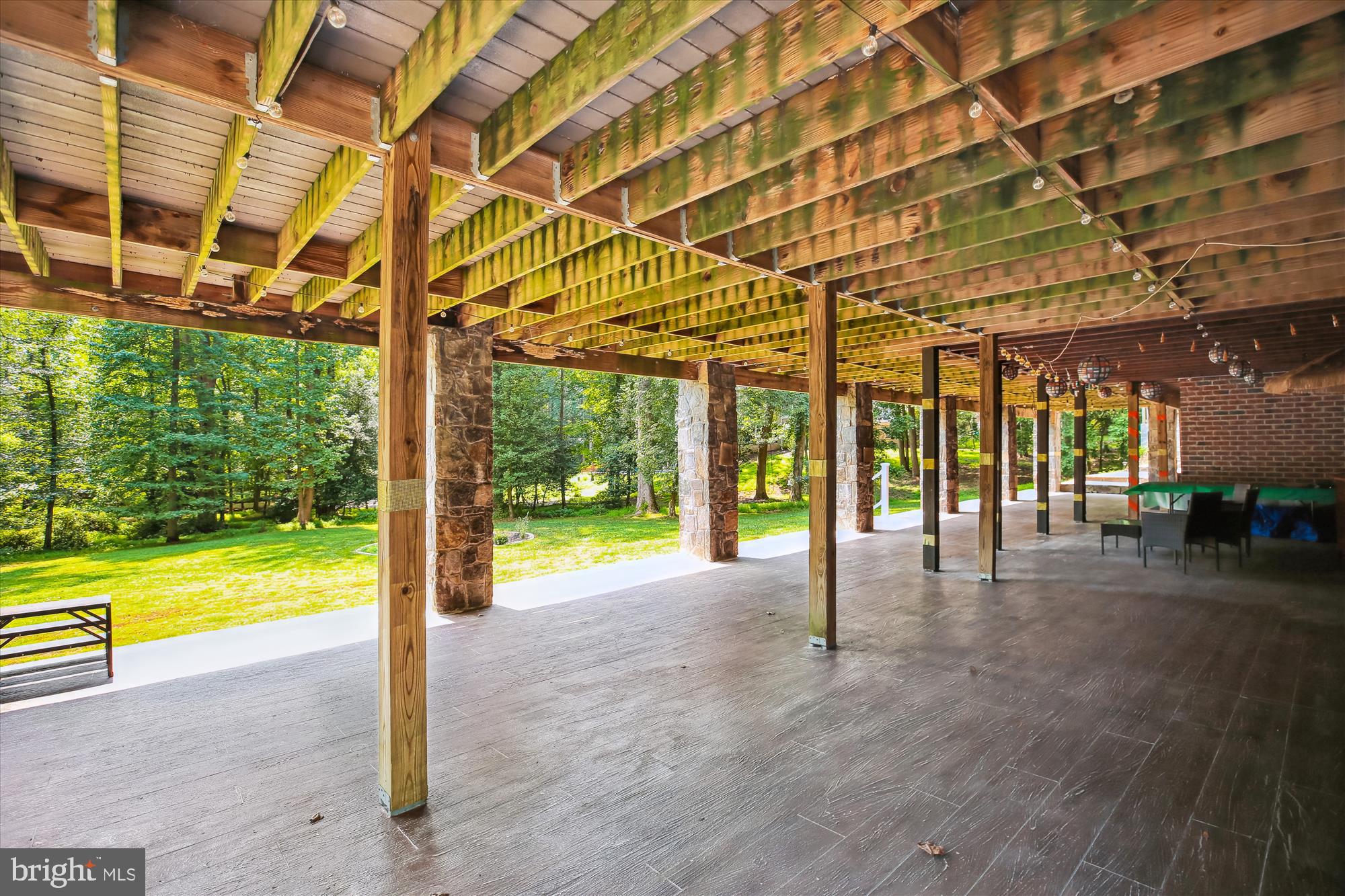 POTOMAC OUTSIDE - Residential