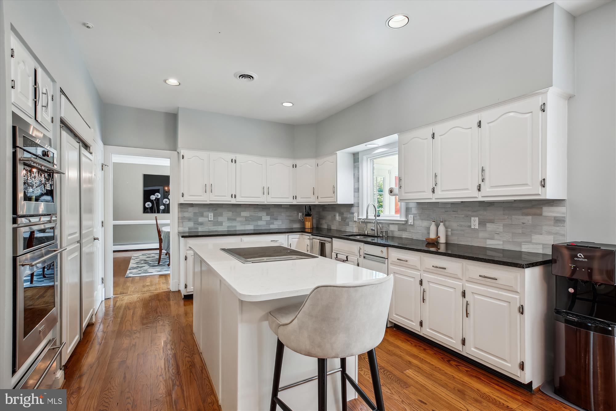 POTOMAC OUTSIDE - Residential