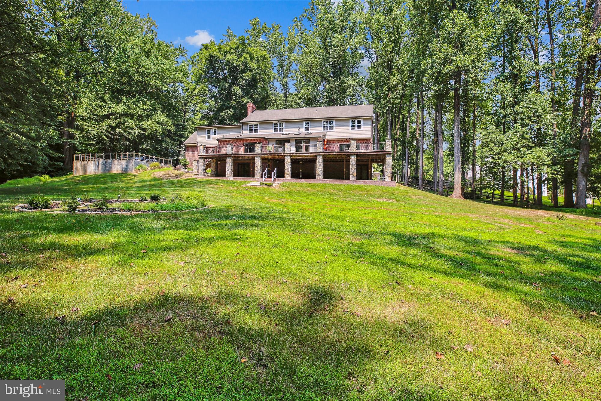 POTOMAC OUTSIDE - Residential