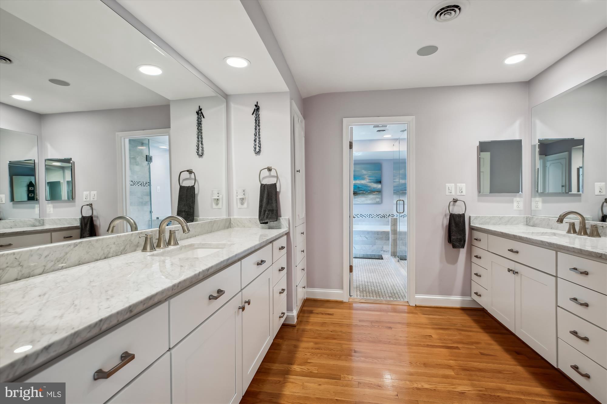 POTOMAC OUTSIDE - Residential