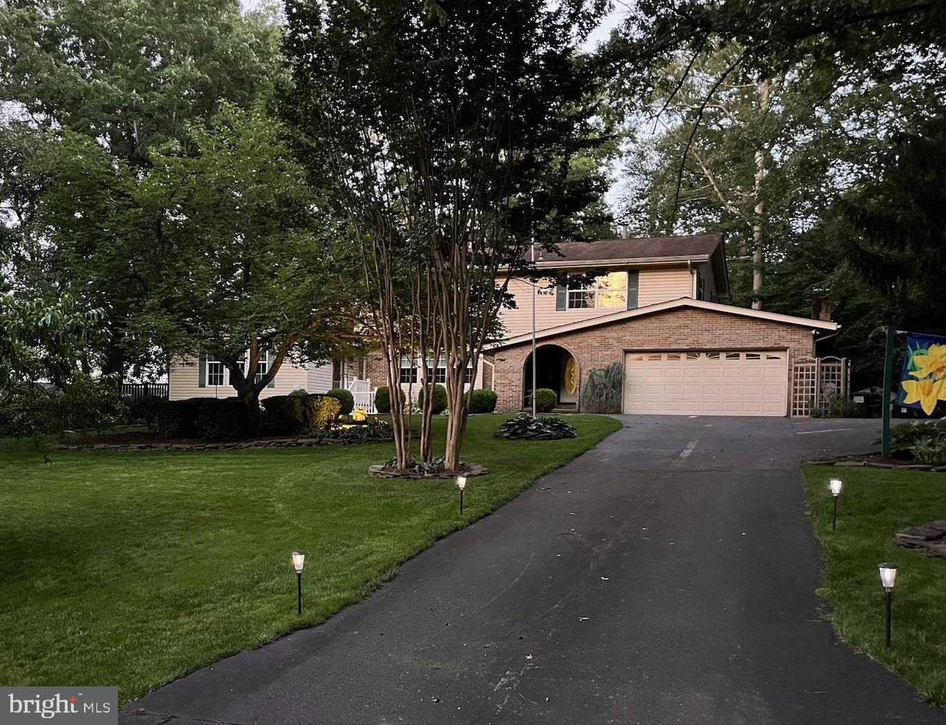 3203 RIVERVIEW DRIVE
