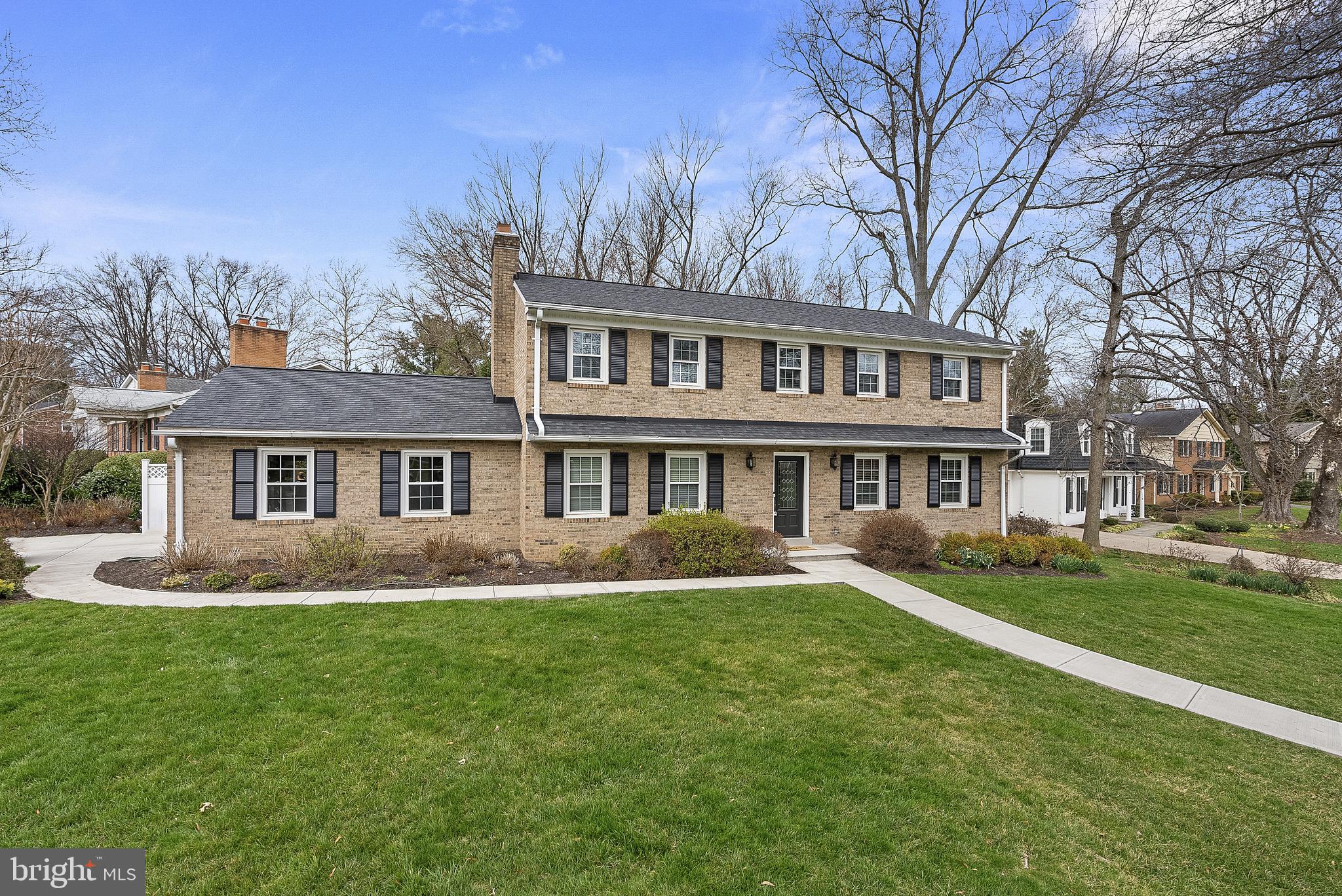 MC LEAN HAMLET - Residential