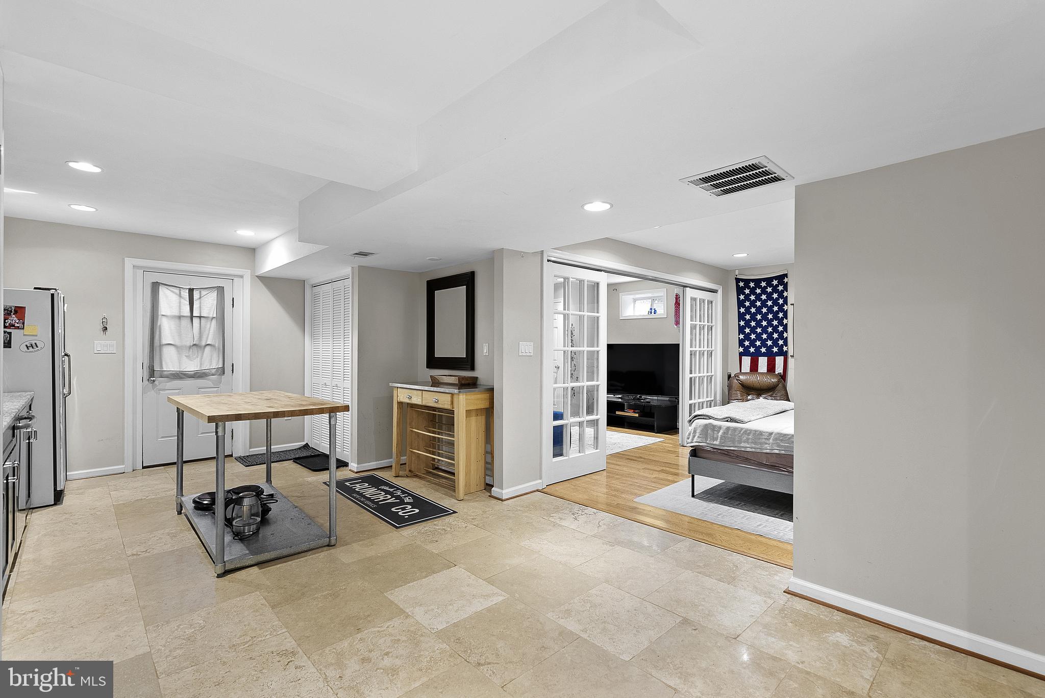 MC LEAN HAMLET - Residential