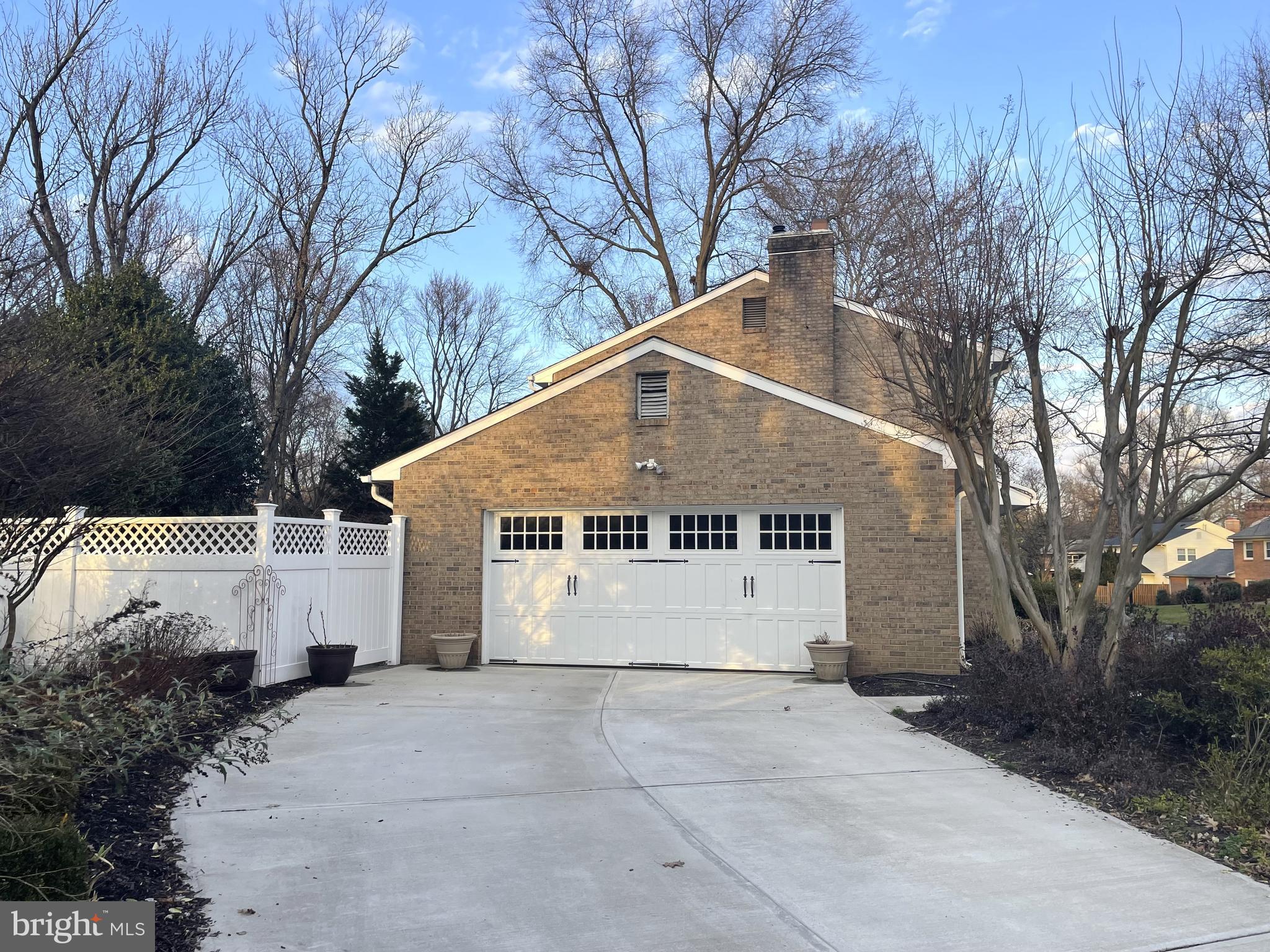 MC LEAN HAMLET - Residential