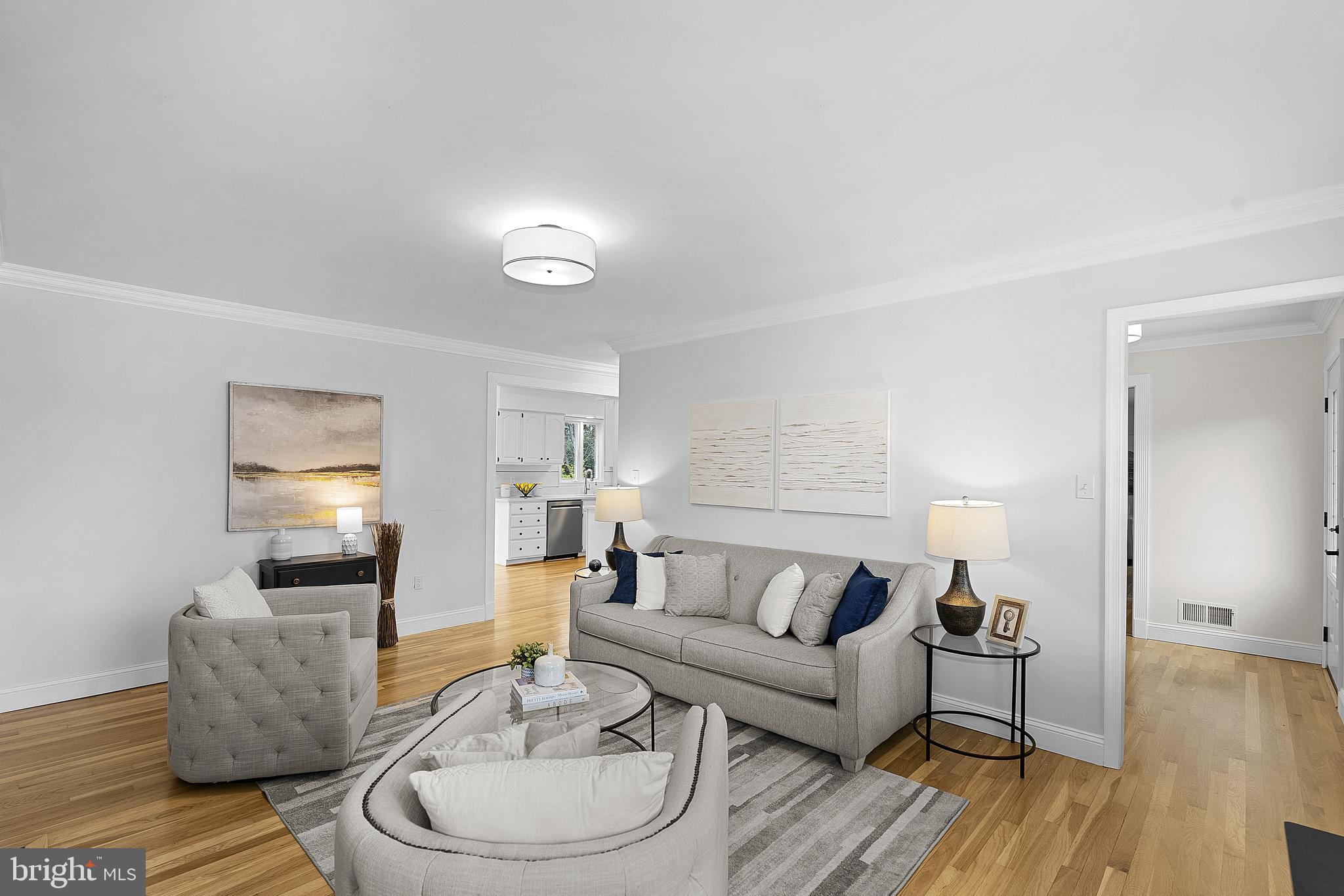 MC LEAN HAMLET - Residential