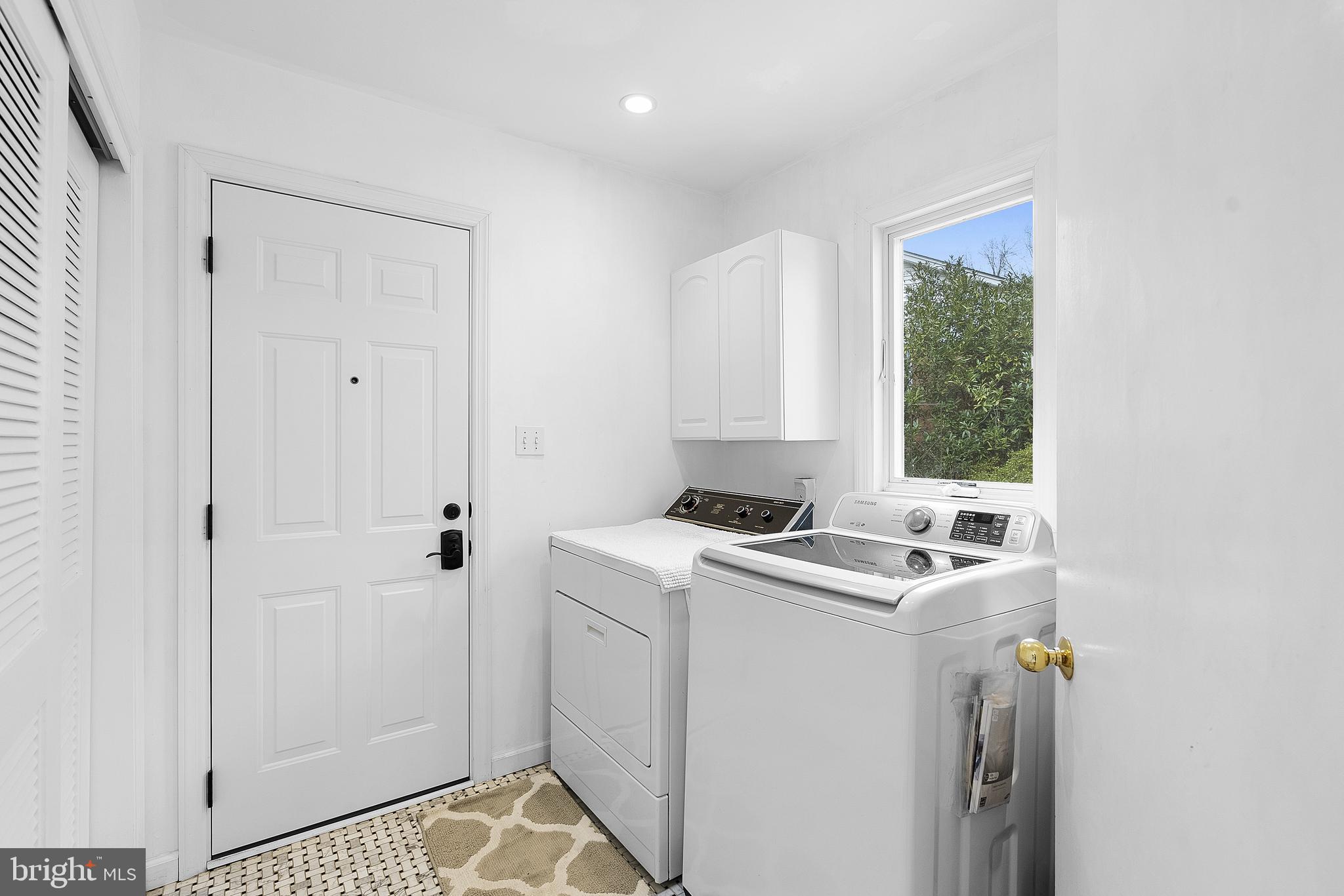 MC LEAN HAMLET - Residential