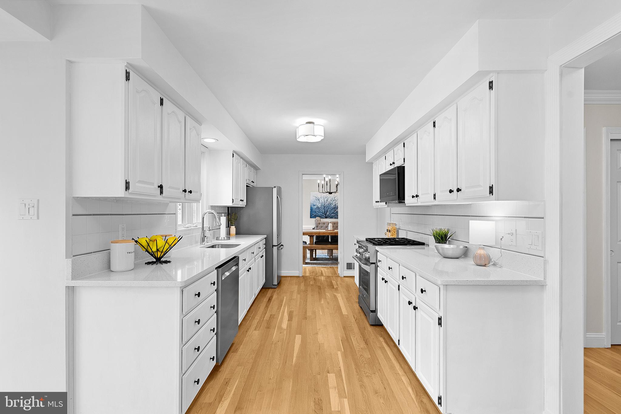 MC LEAN HAMLET - Residential