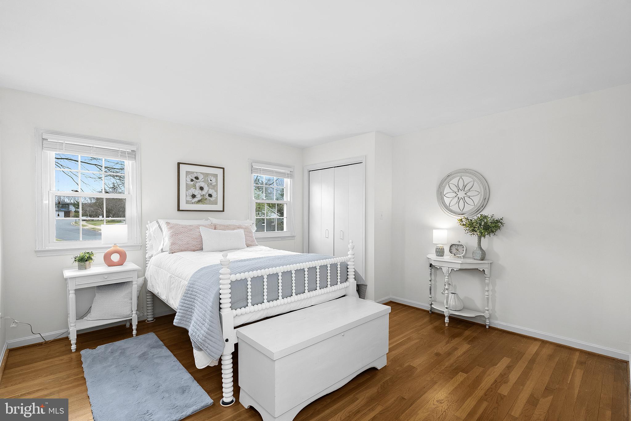 MC LEAN HAMLET - Residential