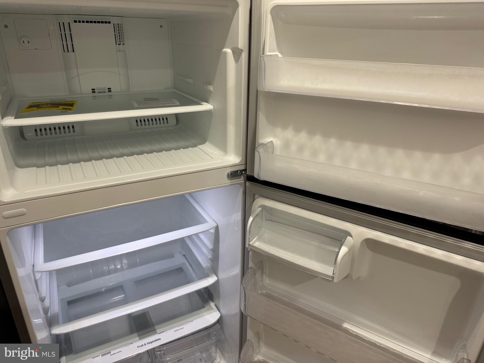 SWANN HILL CONDOMINIUMS - Residential