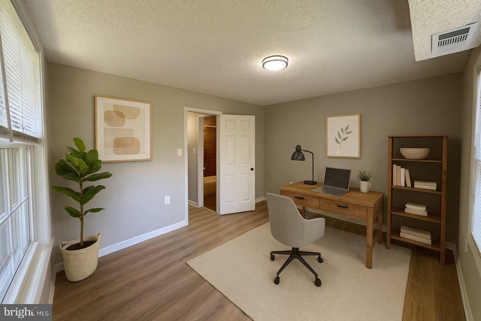 SWANN HILL CONDOMINIUMS - Residential