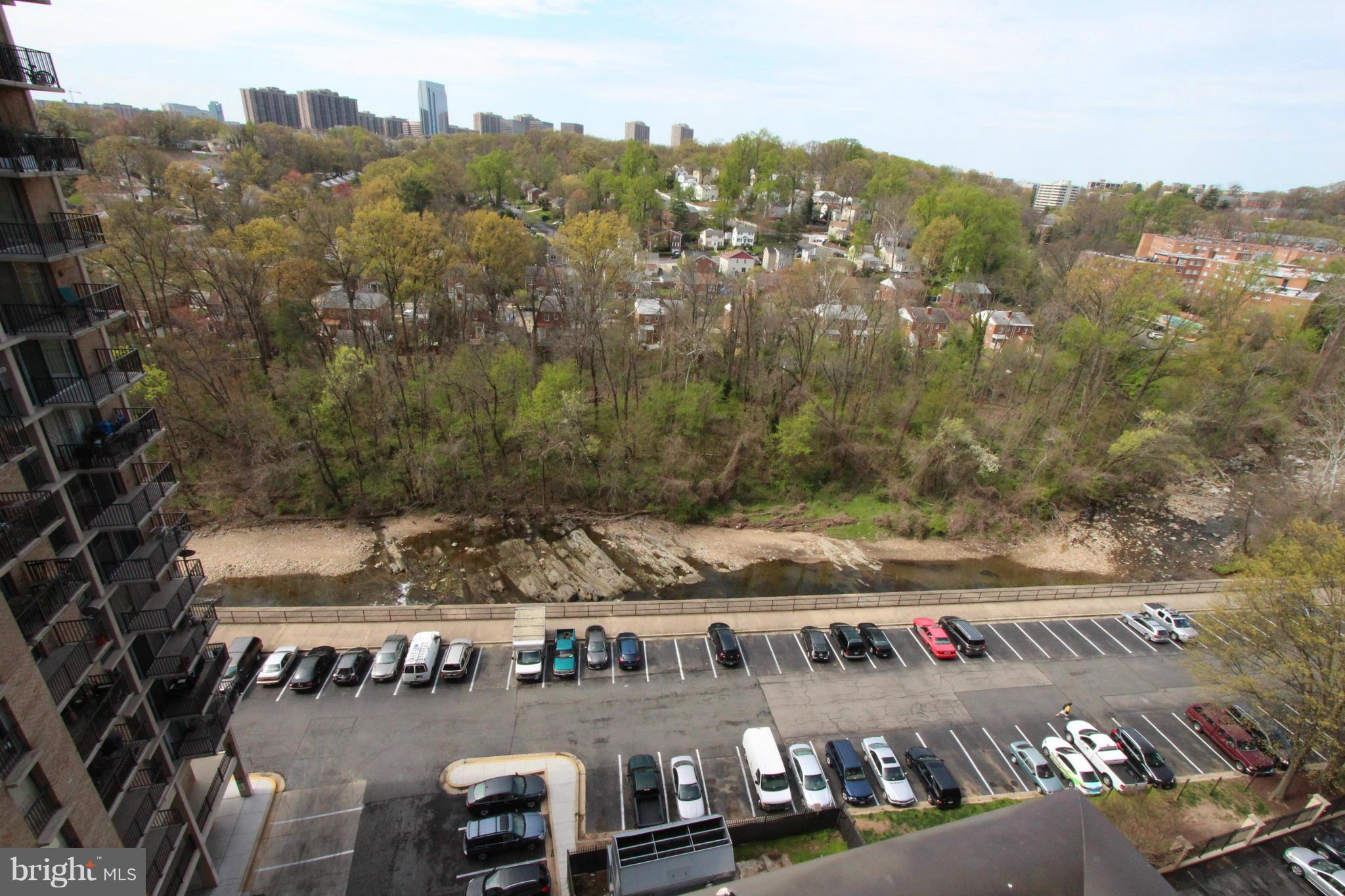 THE CARLTON - Residential