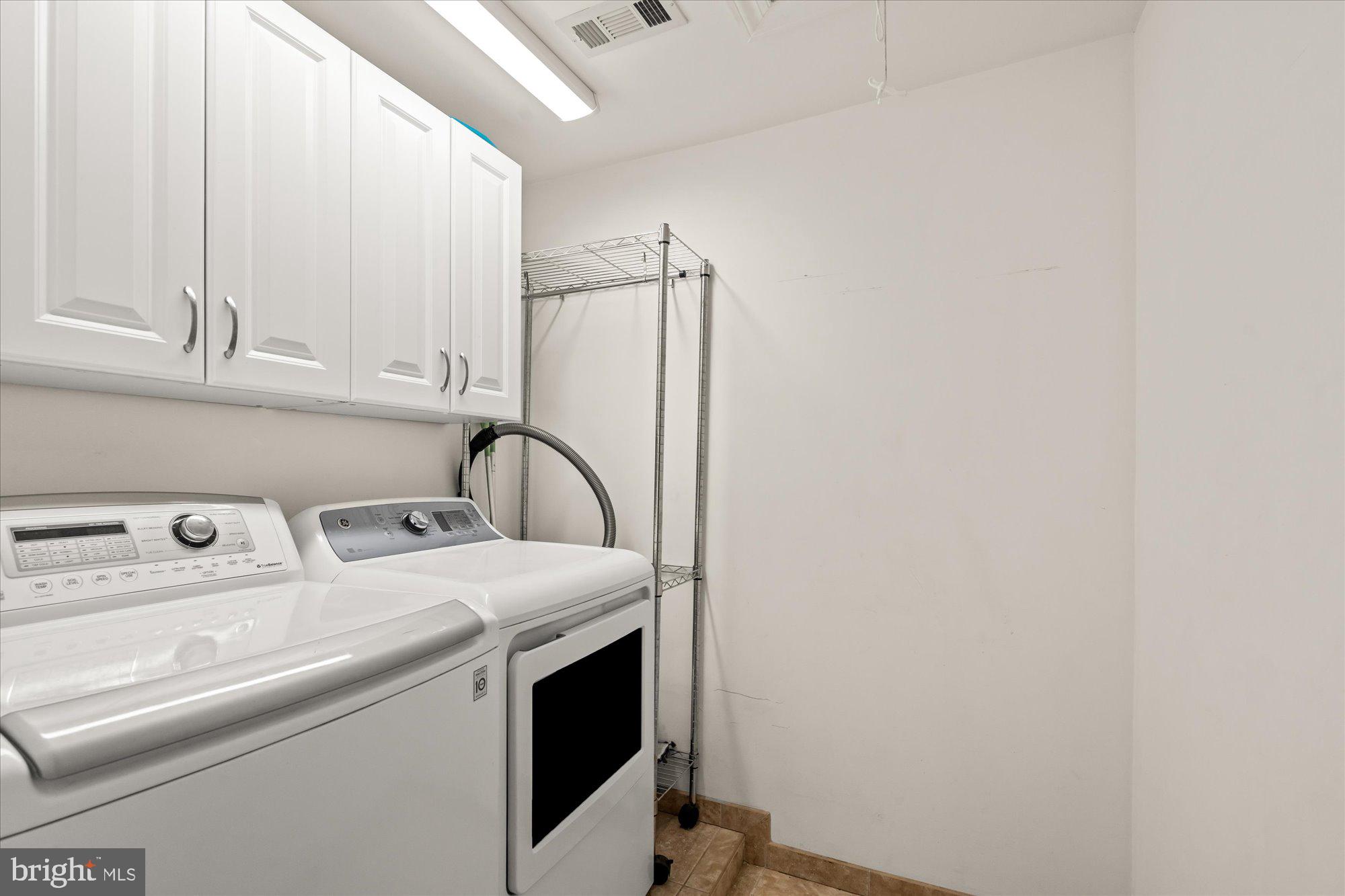 SHADOWALK - Residential