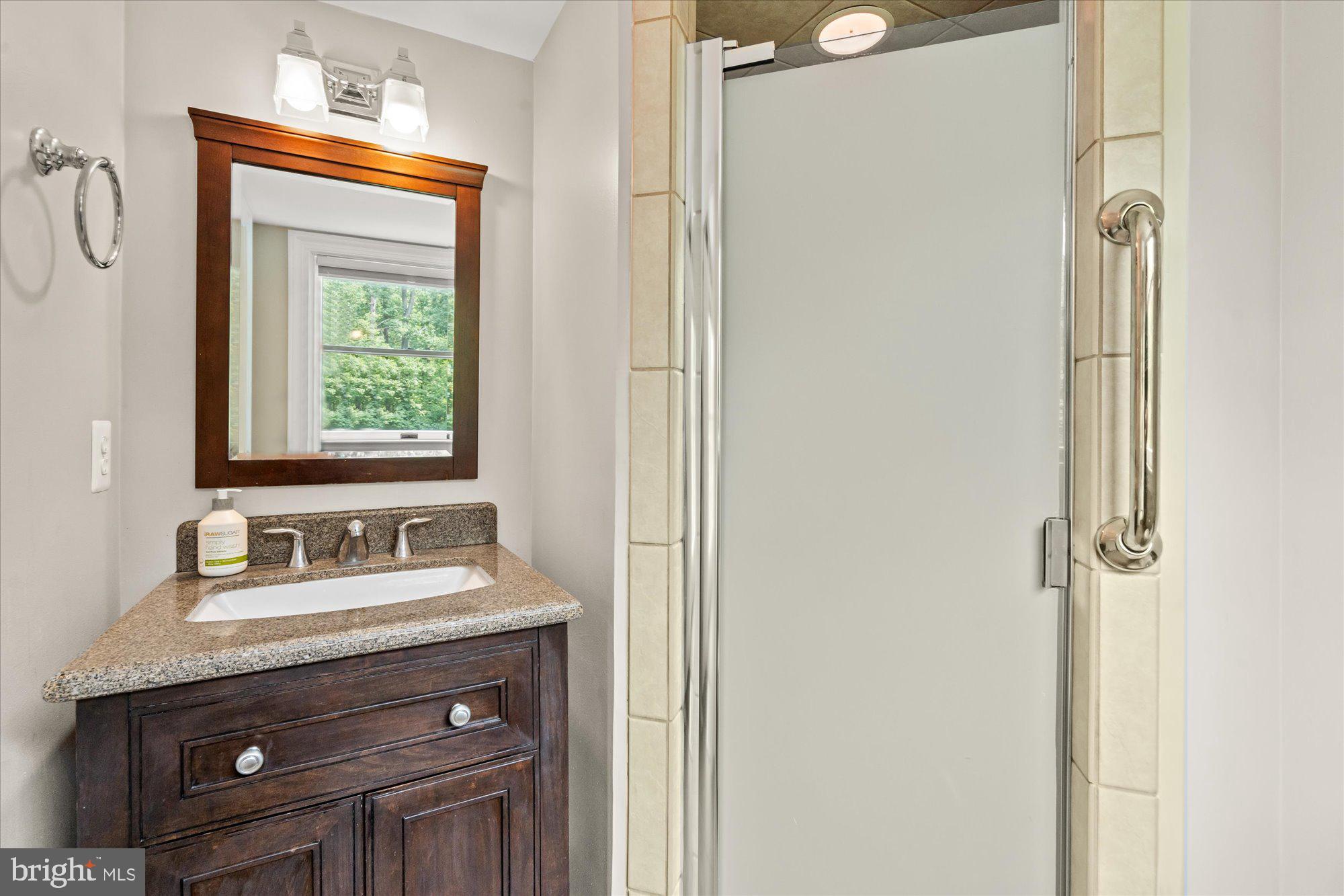 SHADOWALK - Residential