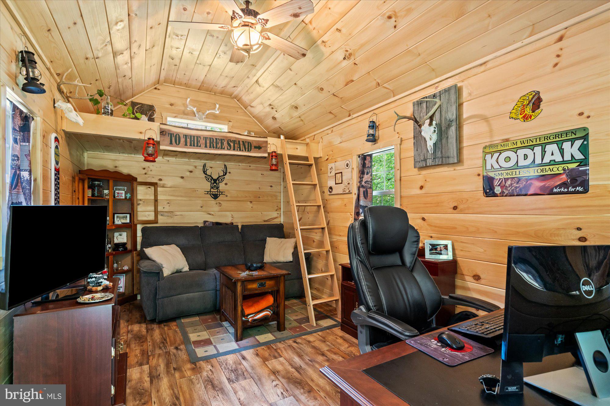 SHADOWALK - Residential