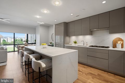 Condo For Sale - 1781 N Pierce Street #501<br/> ARLINGTON, VA 22209