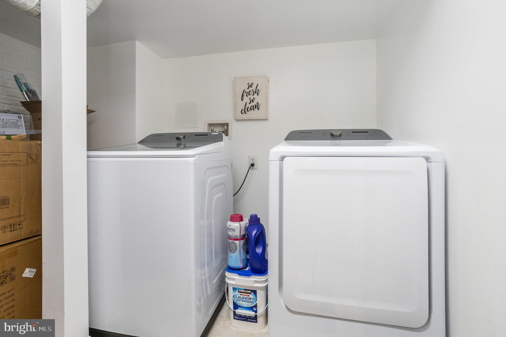 RIVER OAKS - Residential